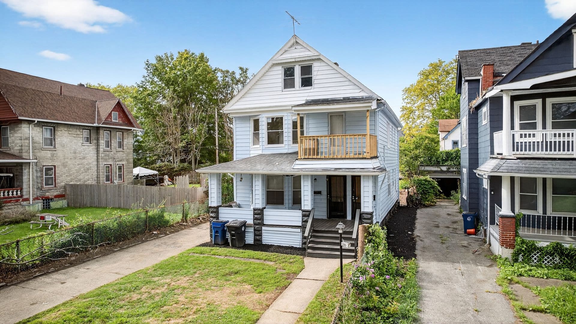 Cleveland Apartment: 13608 Earlwood Rd