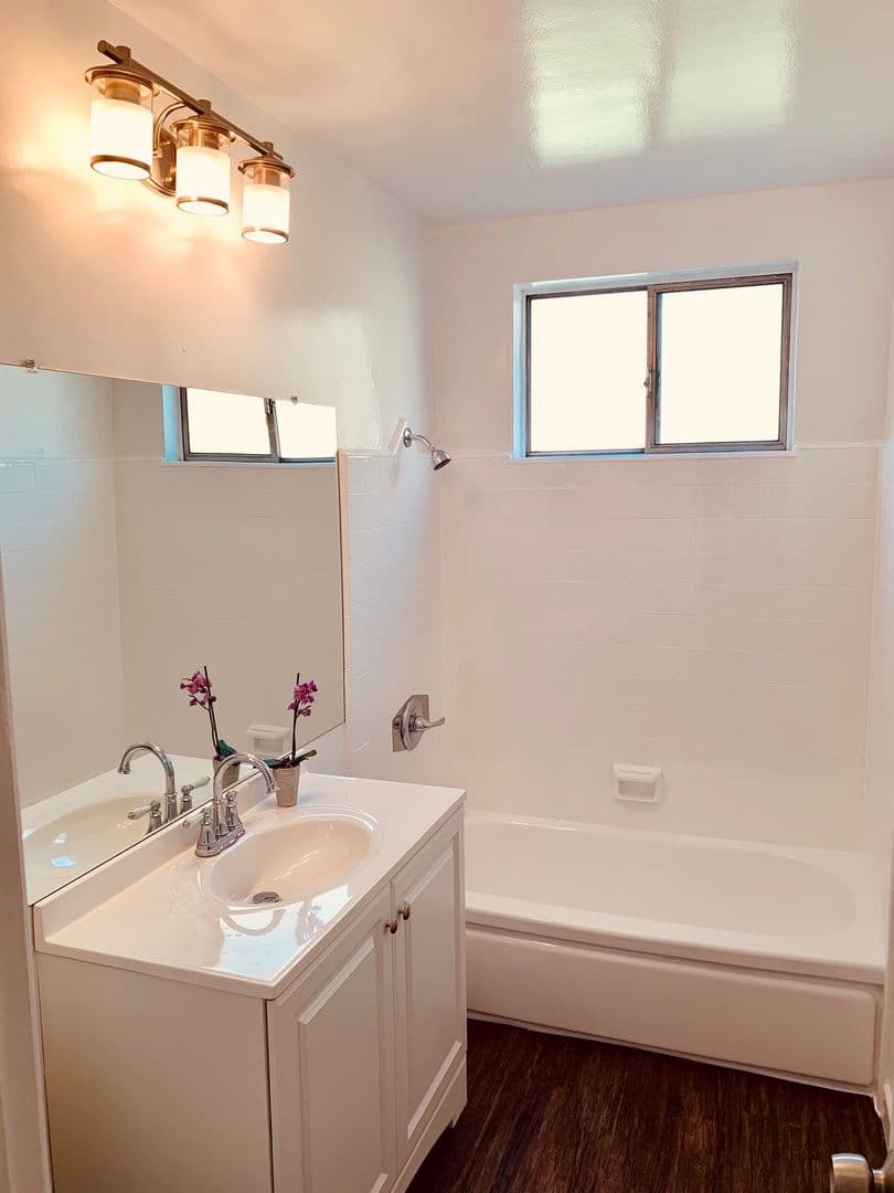 Los Angeles Apartment: 6125 Horner Street
