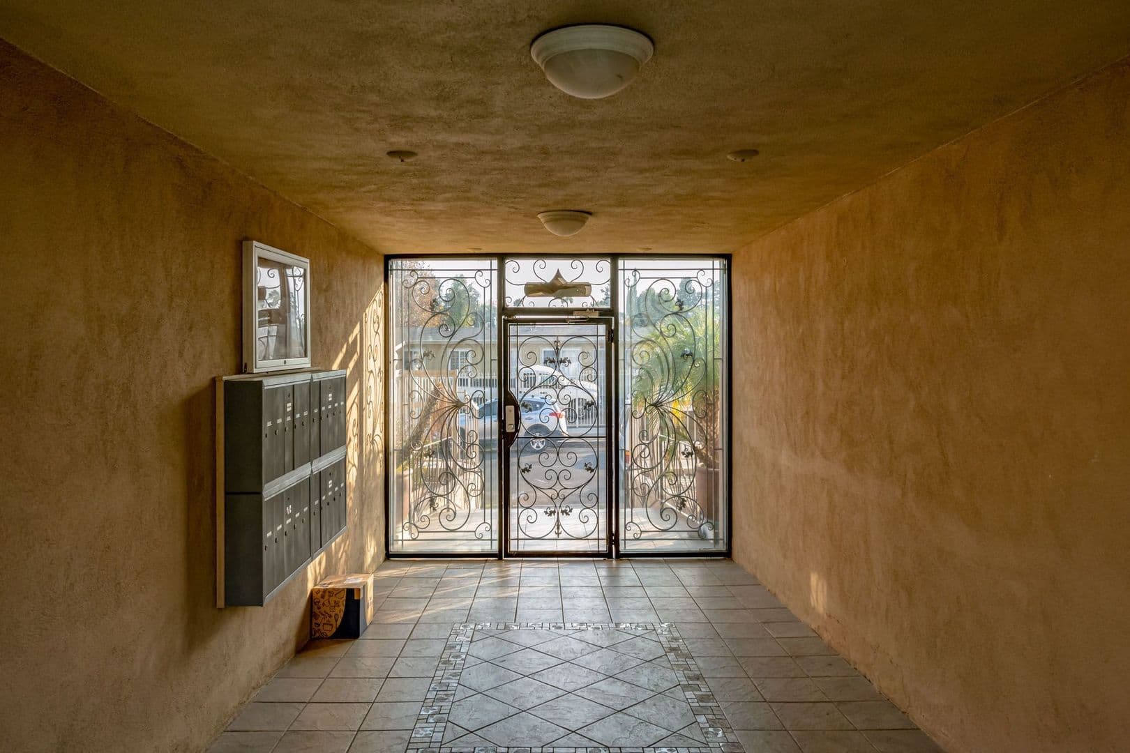 North Hollywood Apartment: 13205 Barbara Ann Street
