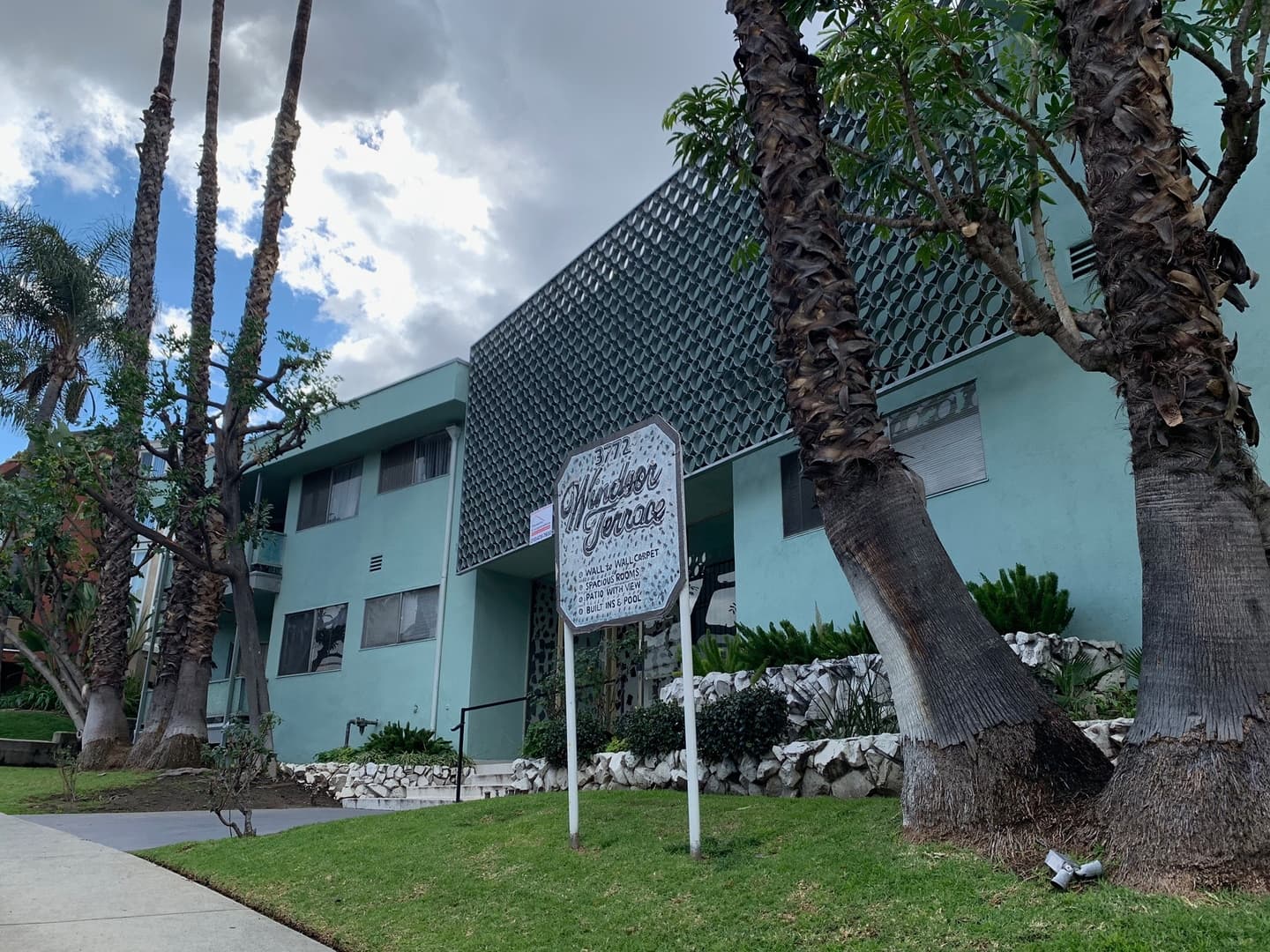Los Angeles Apartment: 3772 Lockland Drive