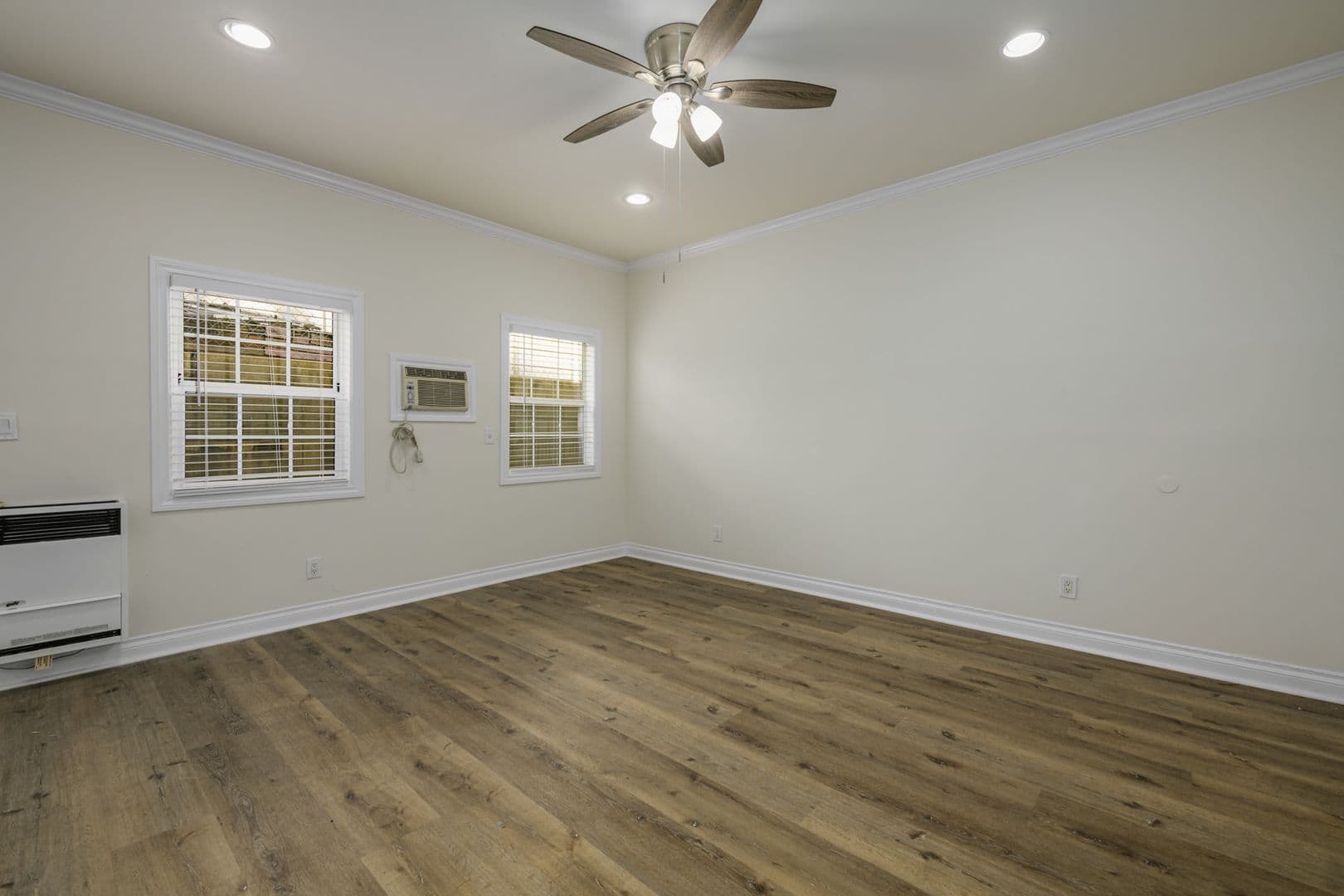 Los Angeles Apartment: 1234 N Berendo St