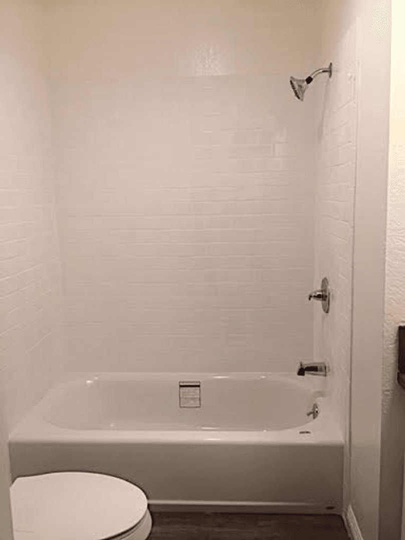 Los Angeles Apartment: 4124 Eagle Rock Blvd