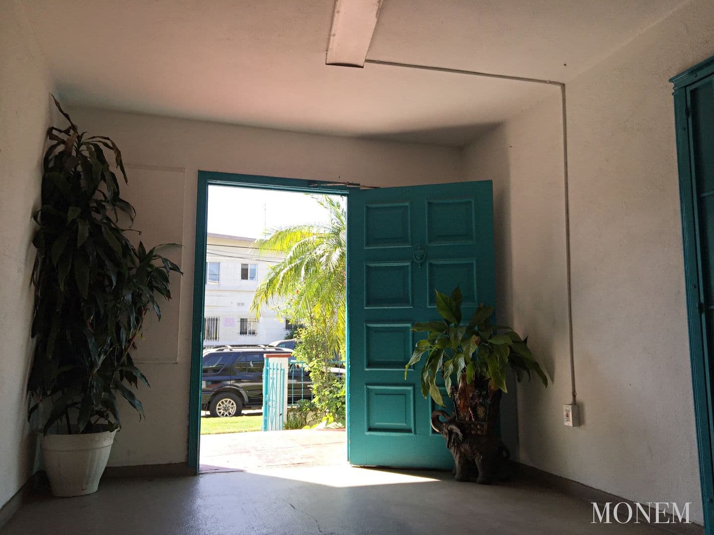 Los Angeles Apartment: 1210 N Berendo Street