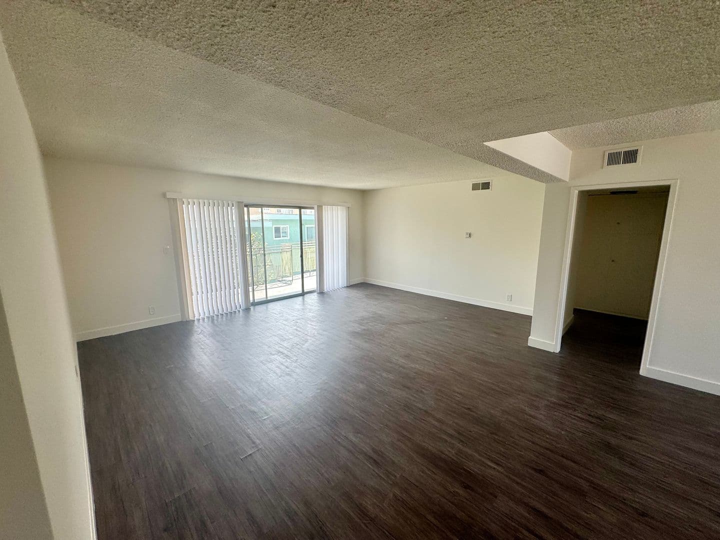 Los Angeles Apartment: 3772 Lockland Drive