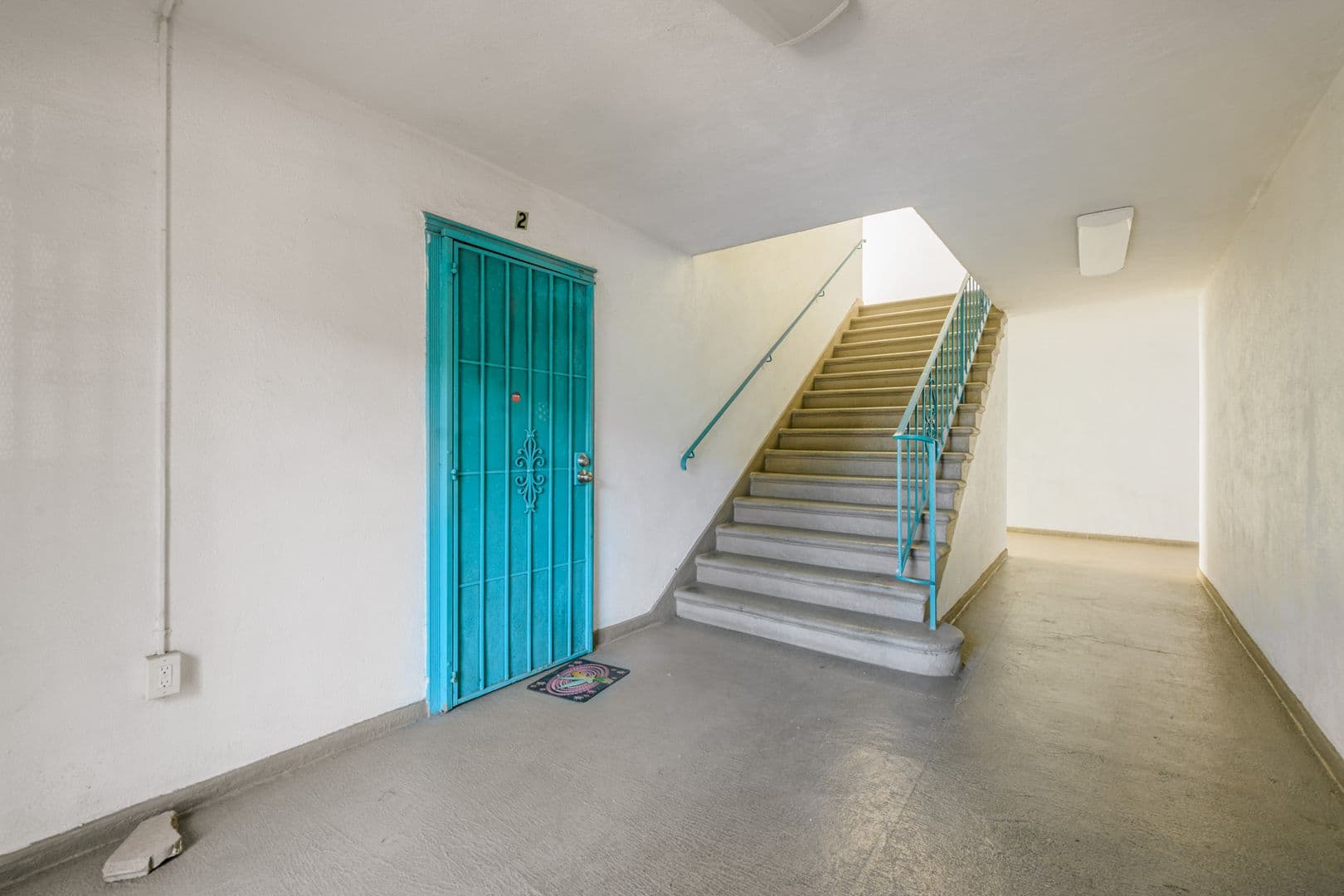 Los Angeles Apartment: 1210 N Berendo Street