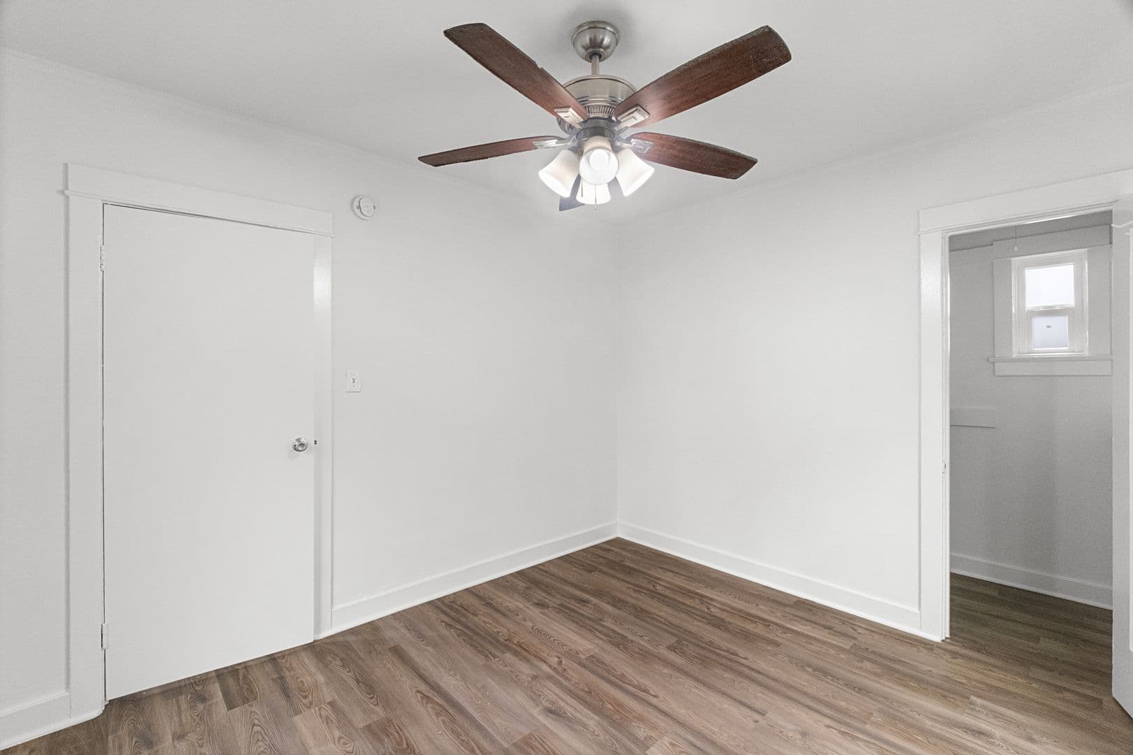 Los Angeles Apartment: 5414 Fountain Ave