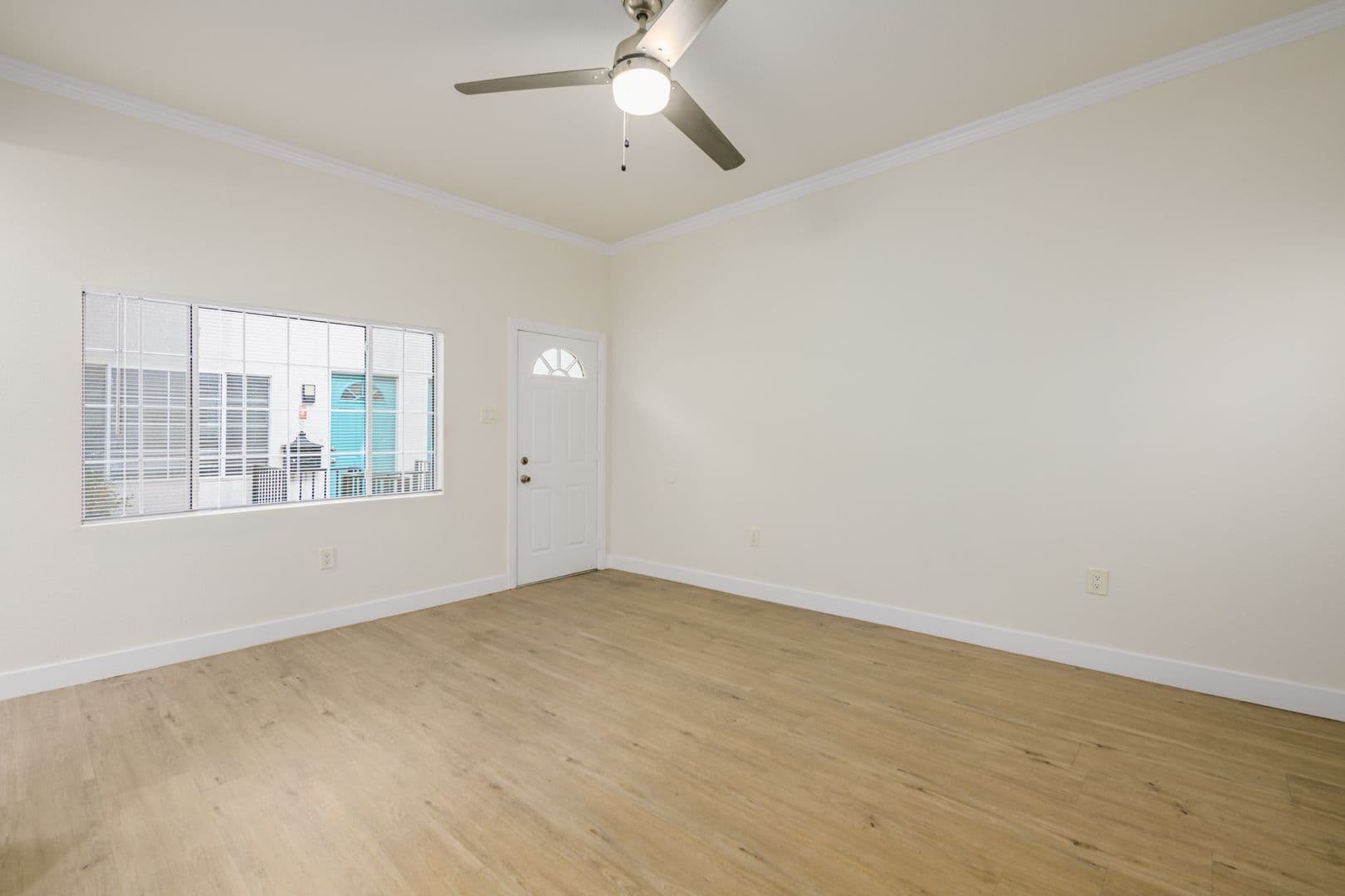 Los Angeles Apartment: 1234 N Berendo St