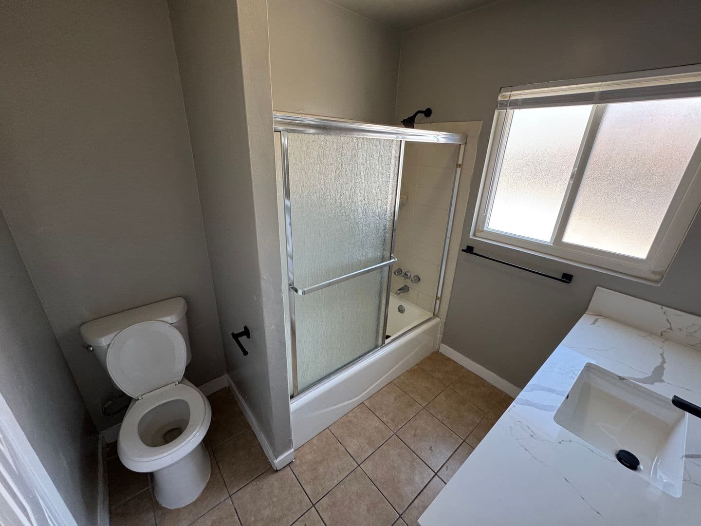 Los Angeles Apartment: 4025 Coco Ave