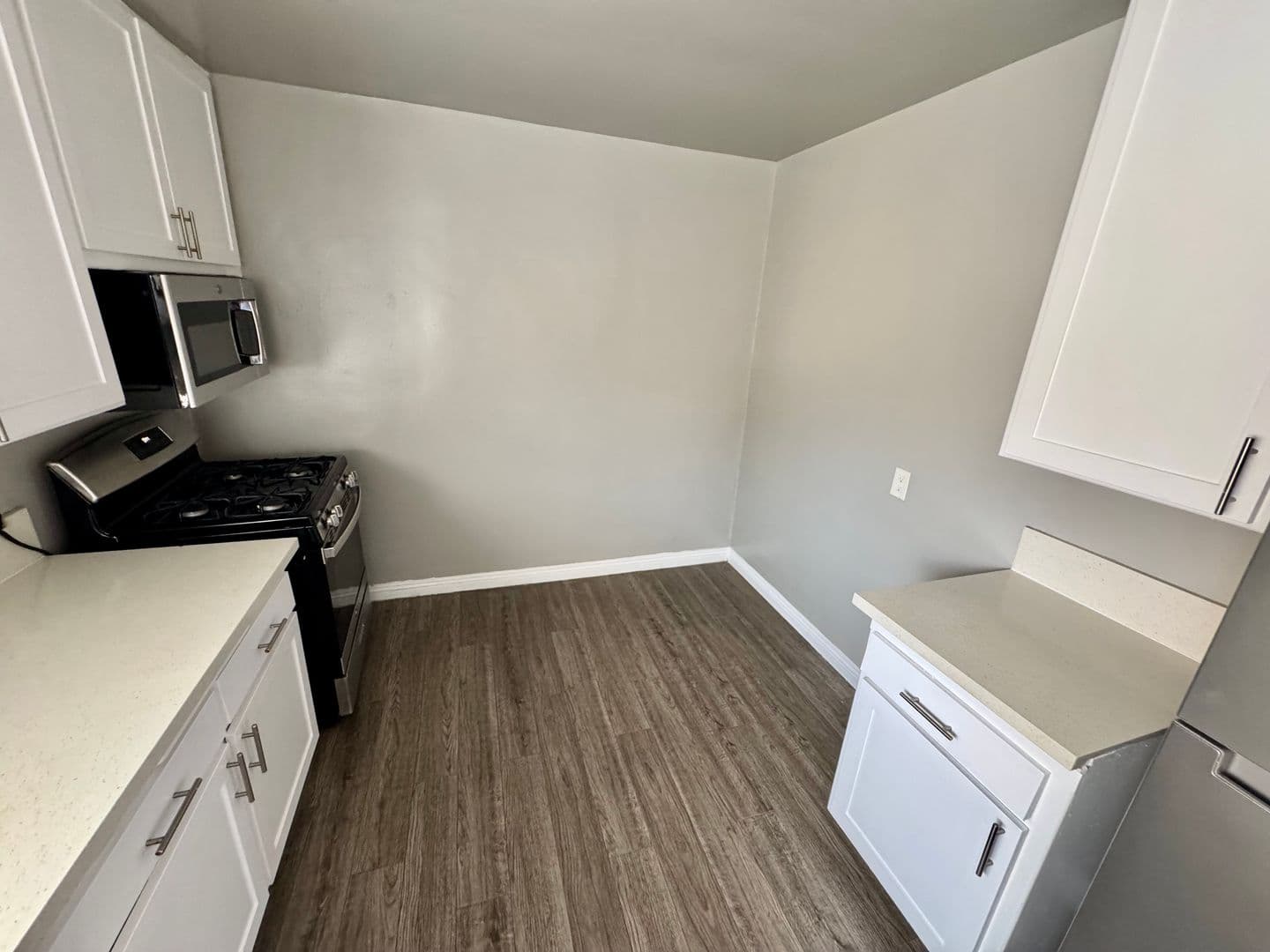 Los Angeles Apartment: 4046-4052 Coco Ave