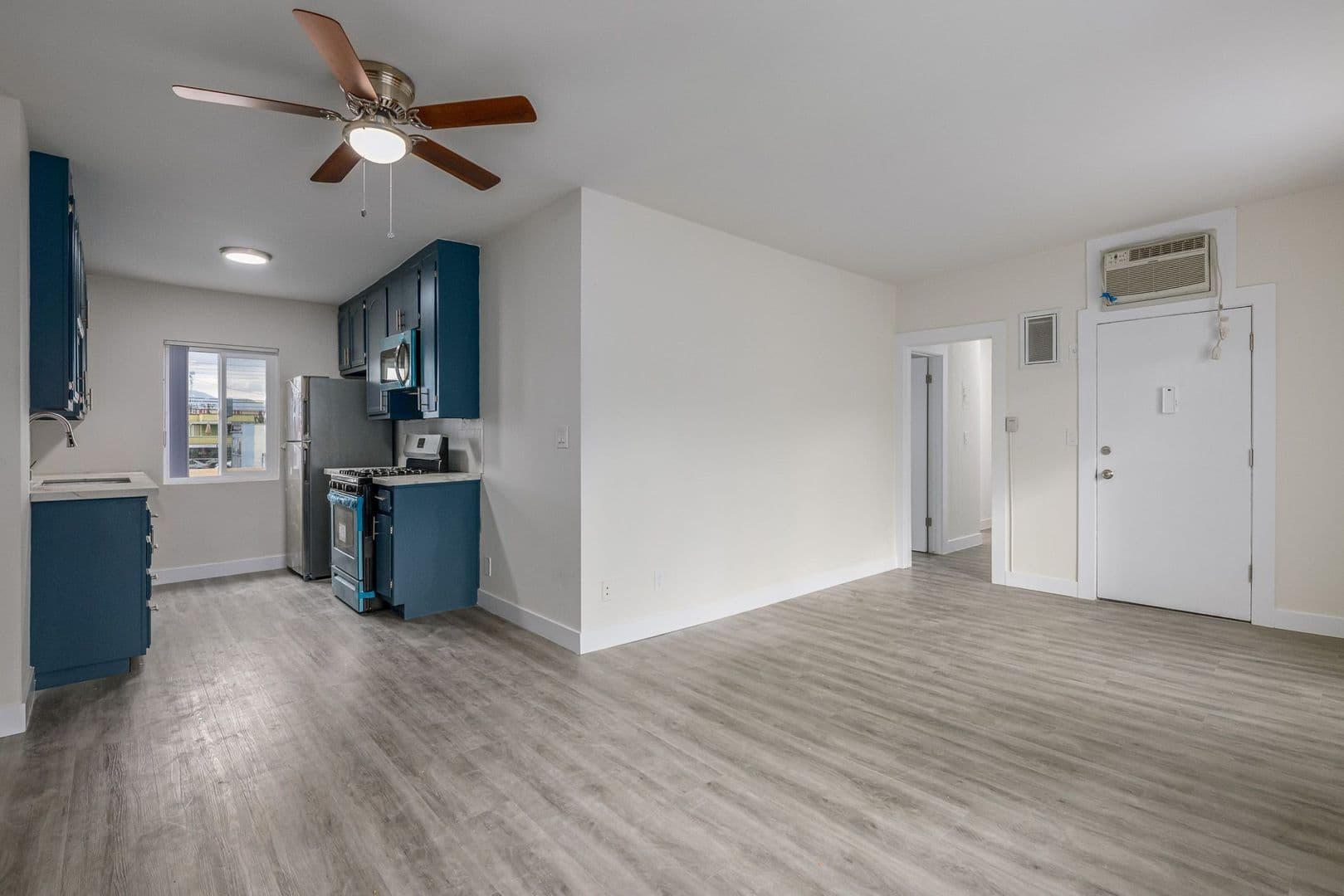 North Hollywood Apartment: 13205 Barbara Ann Street