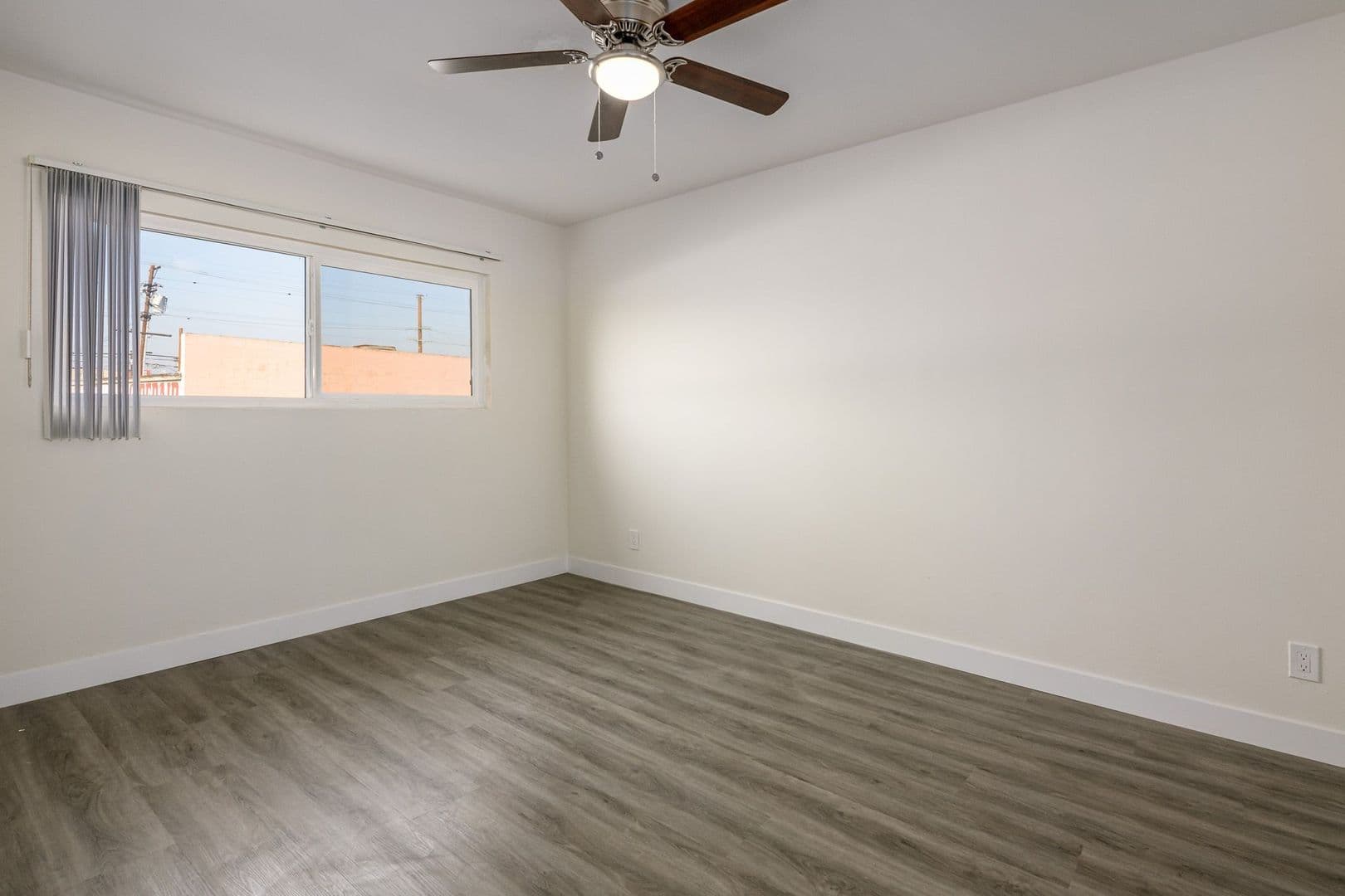 North Hollywood Apartment: 13205 Barbara Ann Street