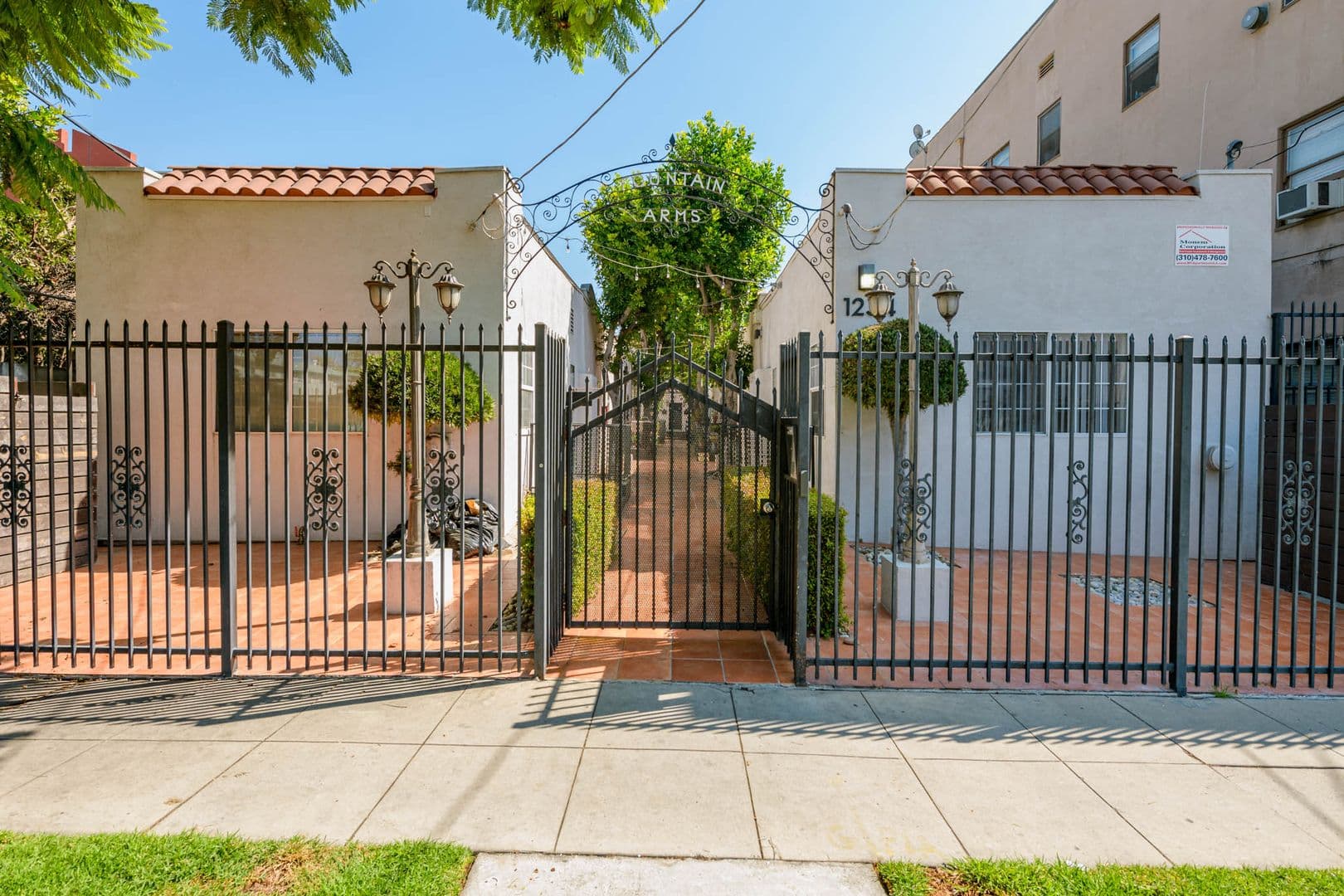 Los Angeles Apartment: 1234 N Berendo St