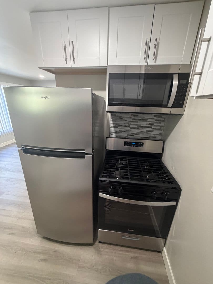 Los Angeles Apartment: 2505 & 2509 S Denison Ave