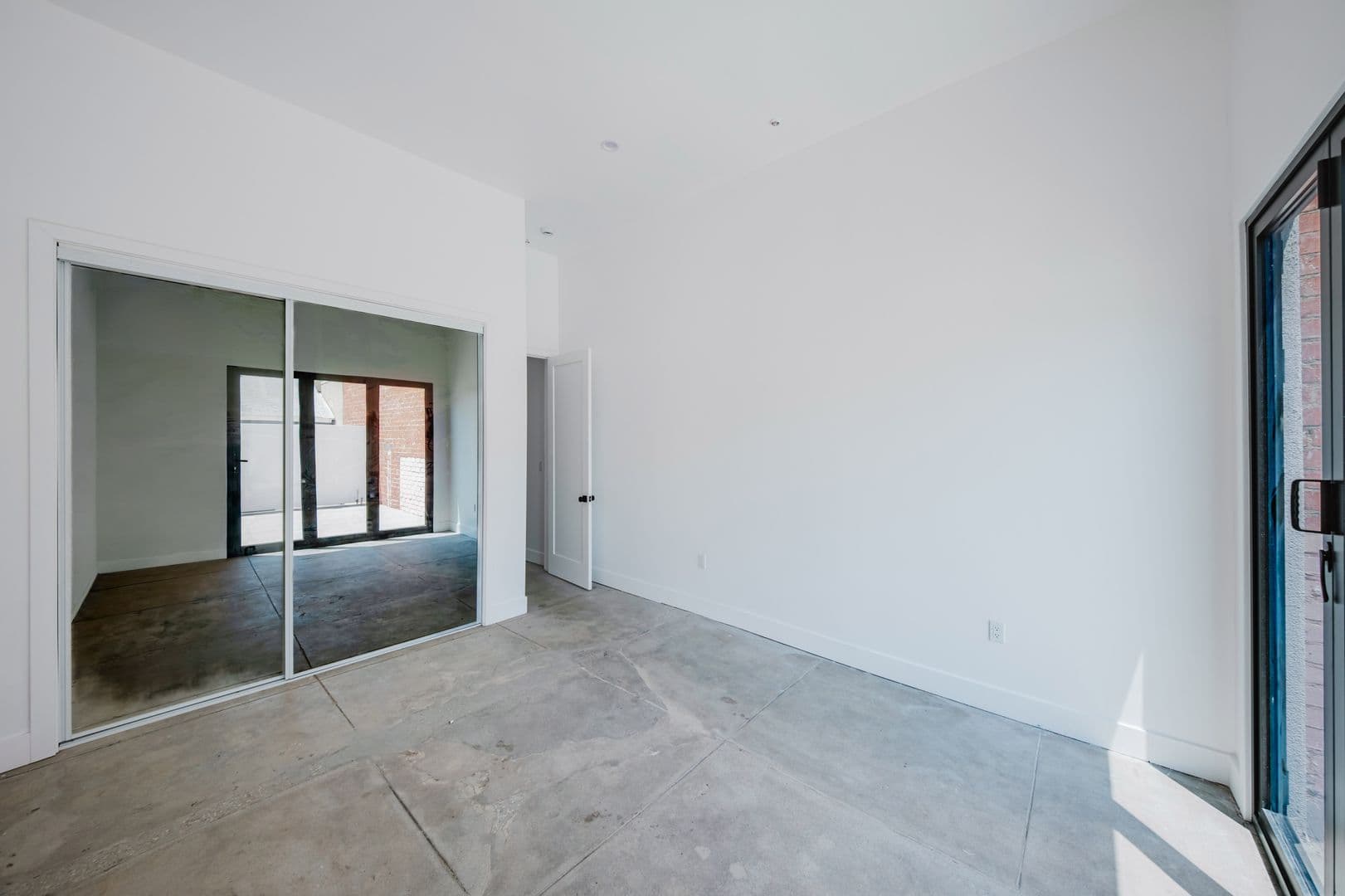 West Hollywood Apartment: 7764, 7766 & 7766 1/2 Santa Monica Blvd
