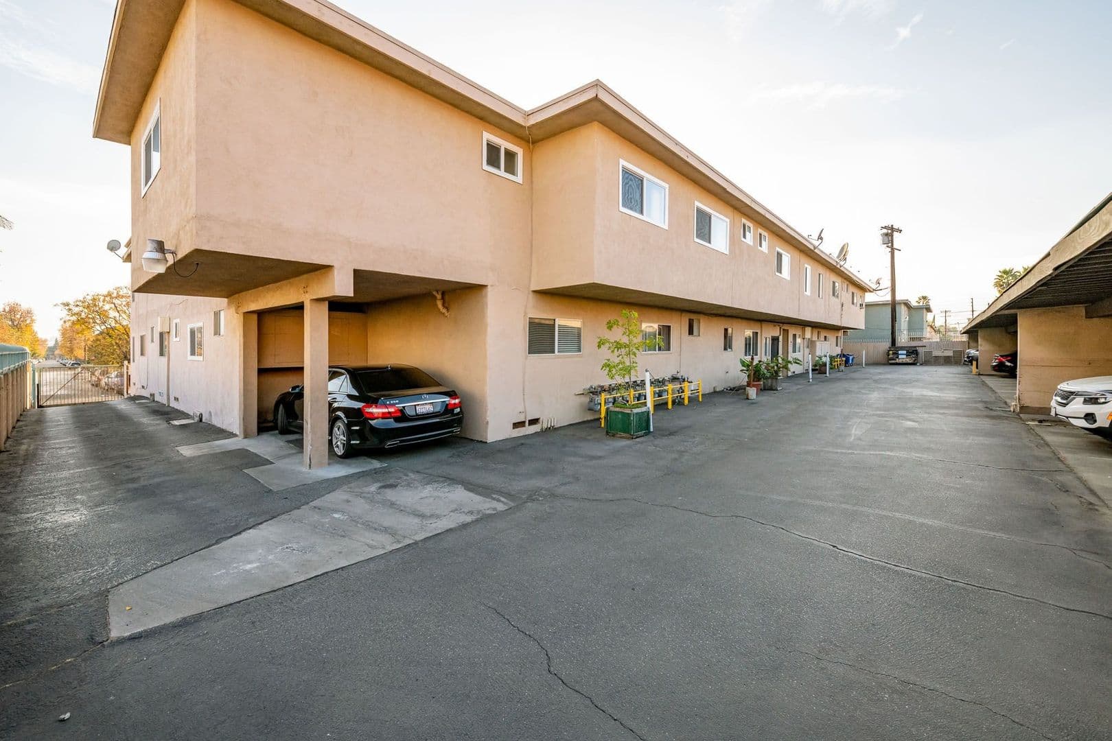 North Hollywood Apartment: 13205 Barbara Ann Street