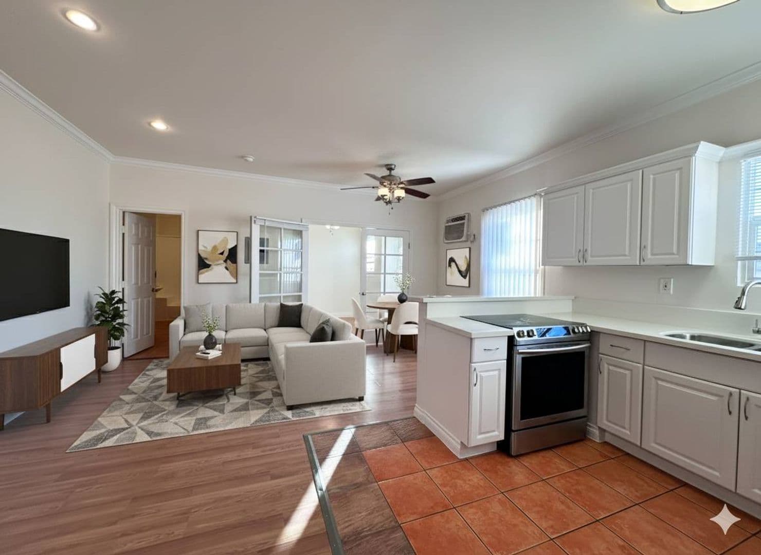 Los Angeles Apartment: 1217 N Berendo St