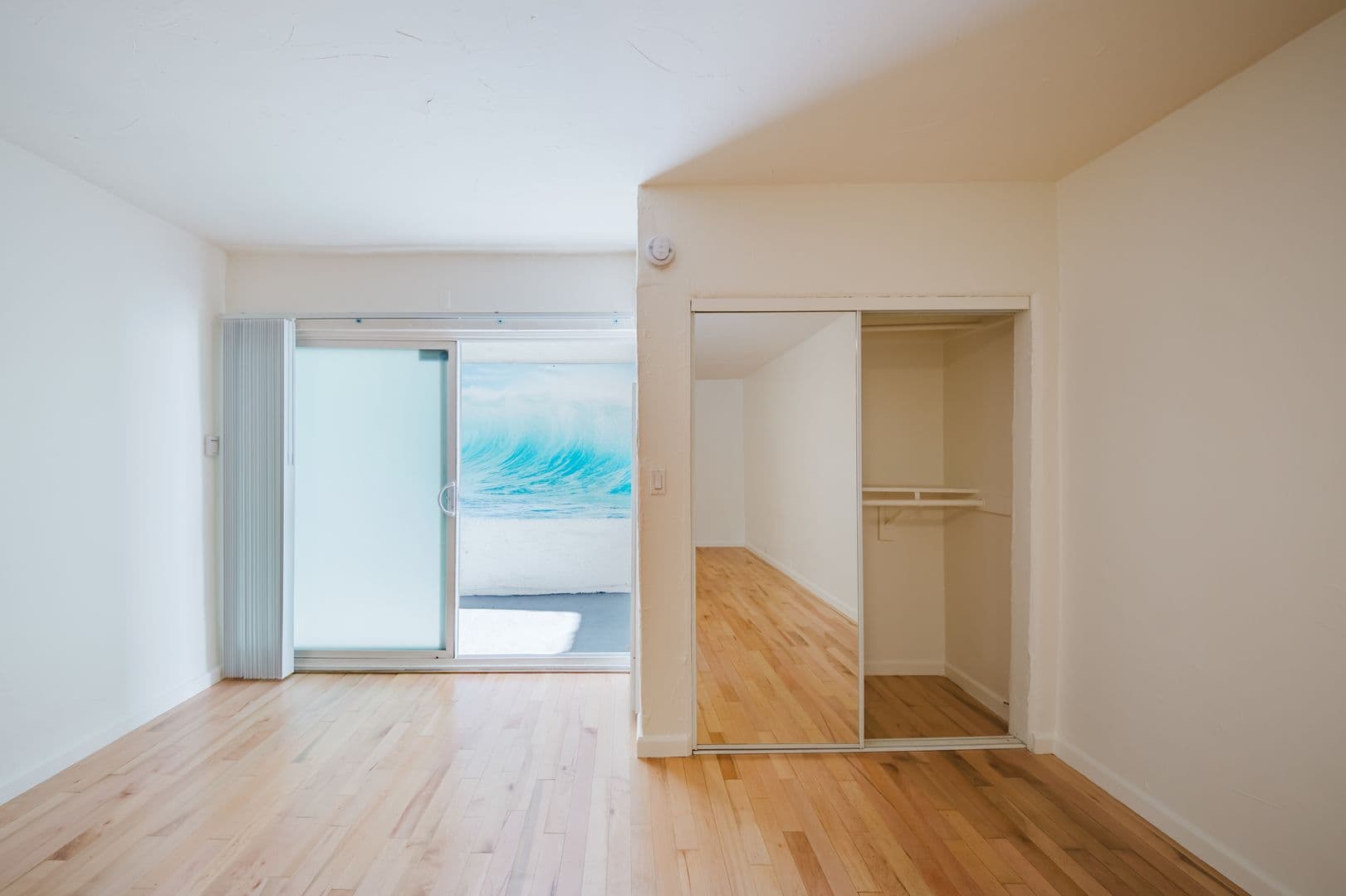 Beverly Hills Apartment: 485 S Roxbury Dr