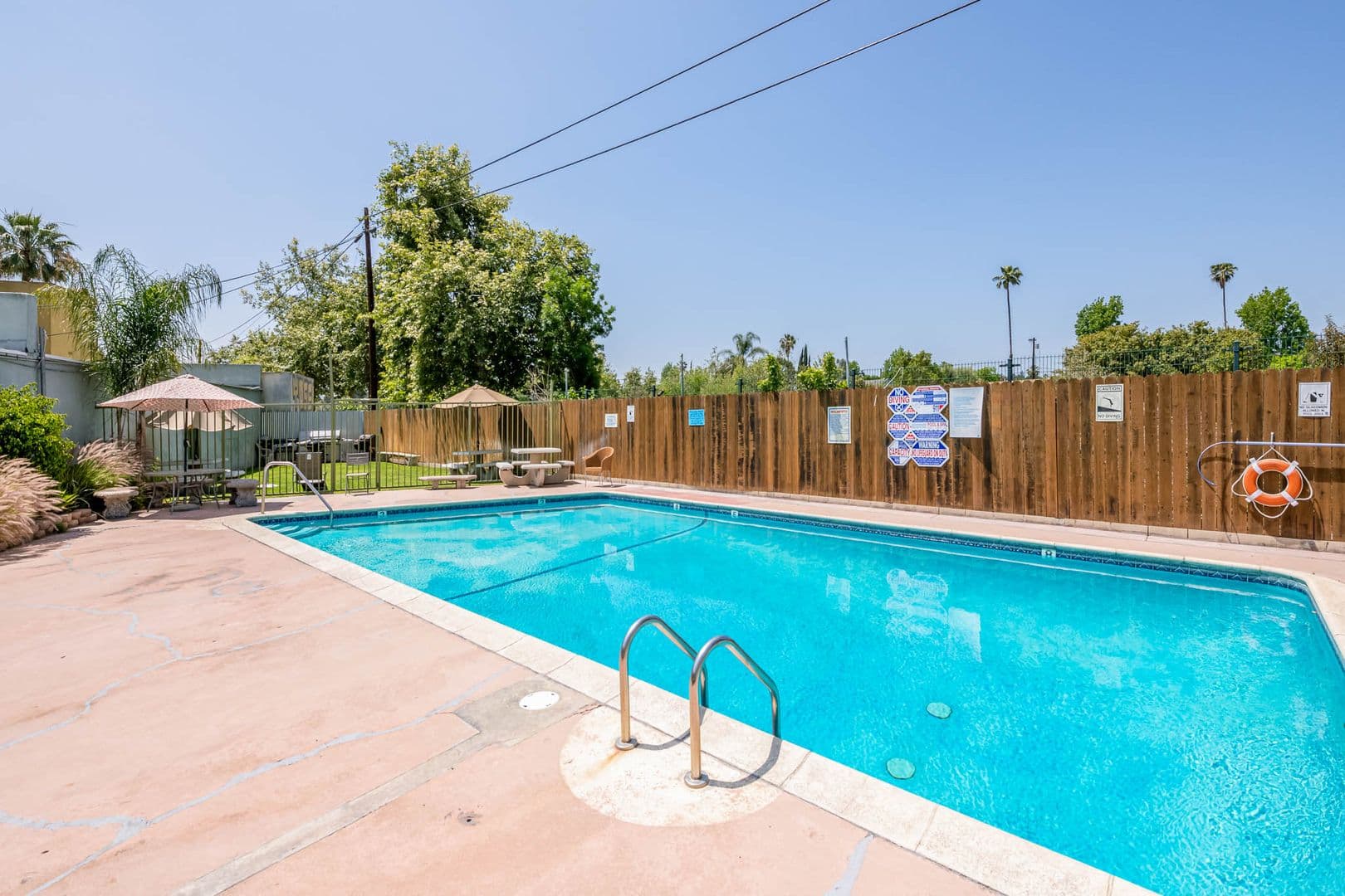 Los Angeles Apartment: 6153, 6159 & 6165 Coldwater Canyon Ave