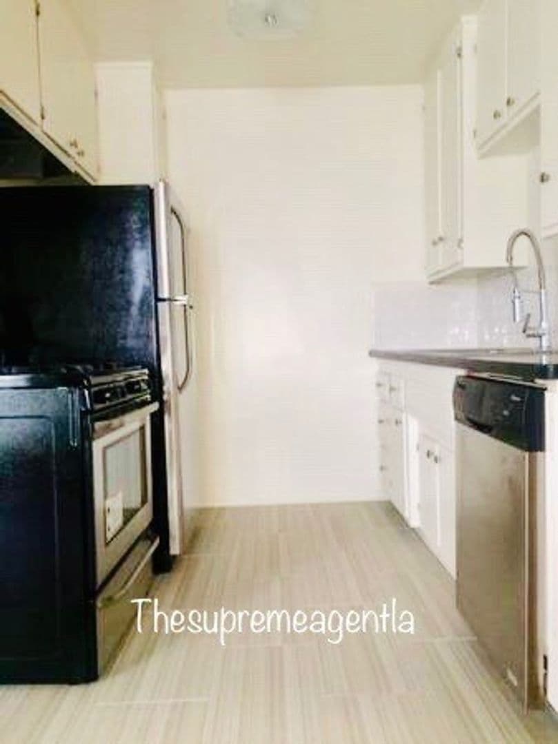 Los Angeles Apartment: 6125 Horner Street