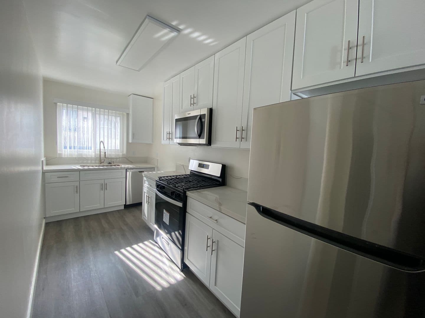 Los Angeles Apartment: 4025 Coco Ave