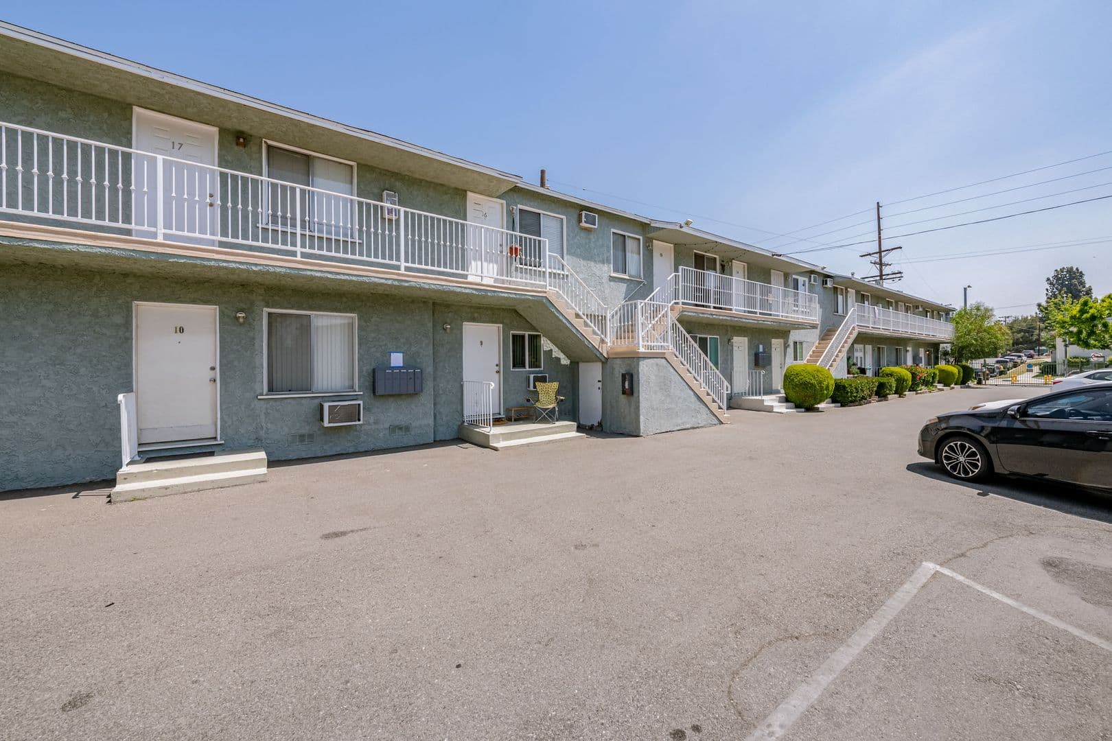 Los Angeles Apartment: 6153, 6159 & 6165 Coldwater Canyon Ave