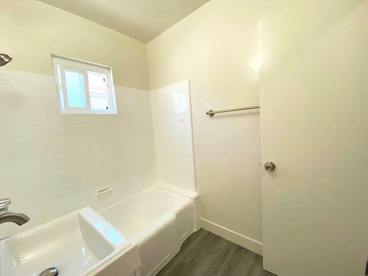 Los Angeles Apartment: 1210 N Berendo Street