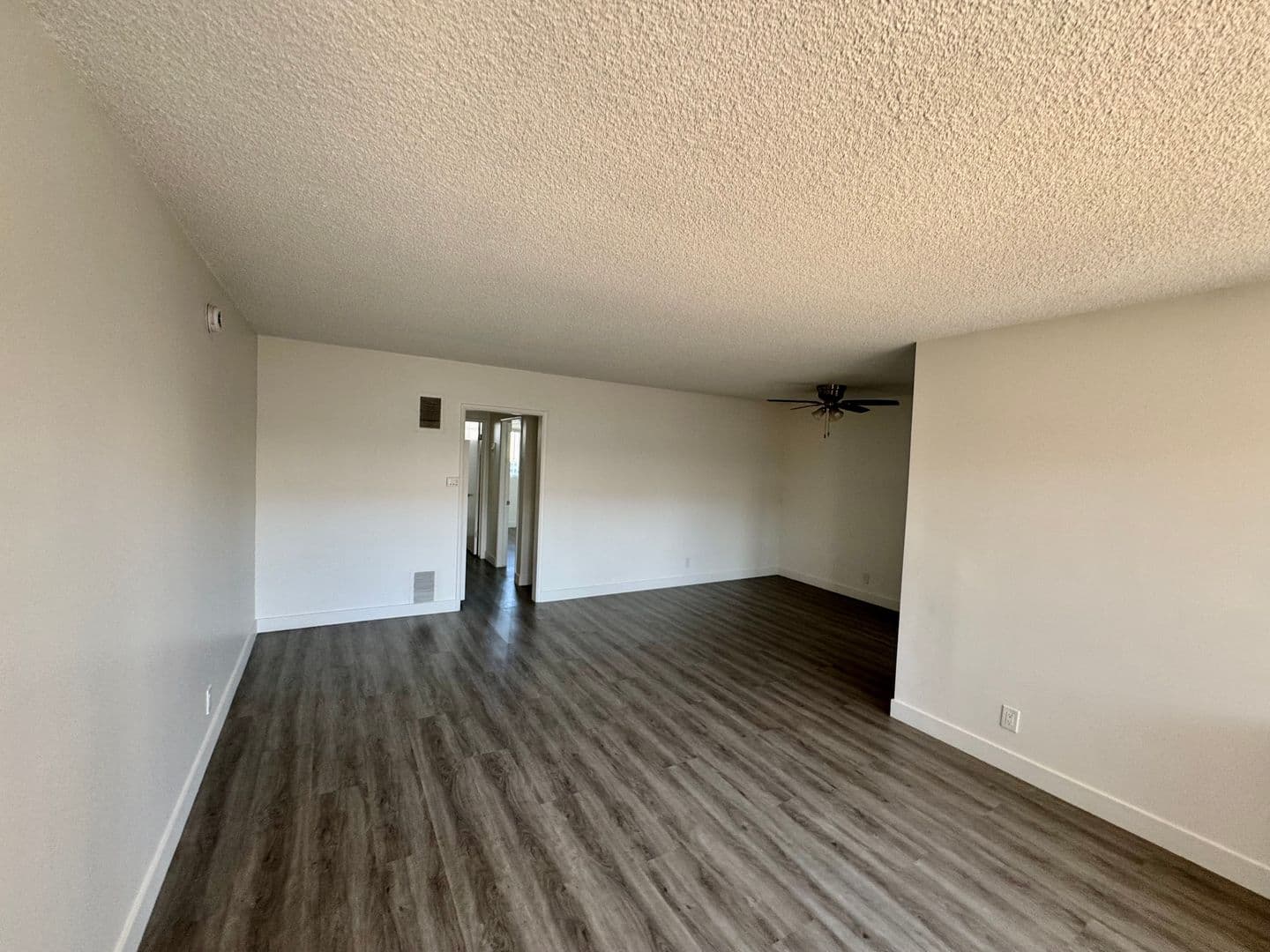 Los Angeles Apartment: 3956 Stevely Ave