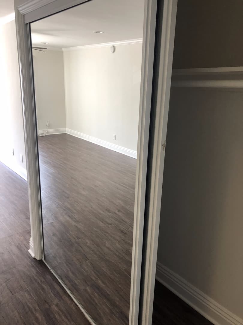 Los Angeles Apartment: 101 N Normandie Ave