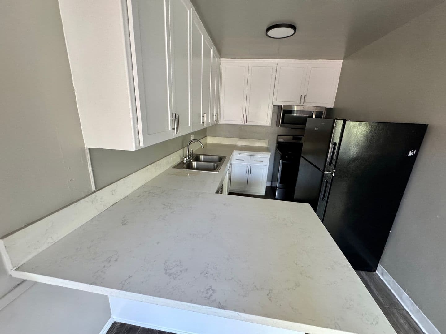 Los Angeles Apartment: 4046-4052 Coco Ave