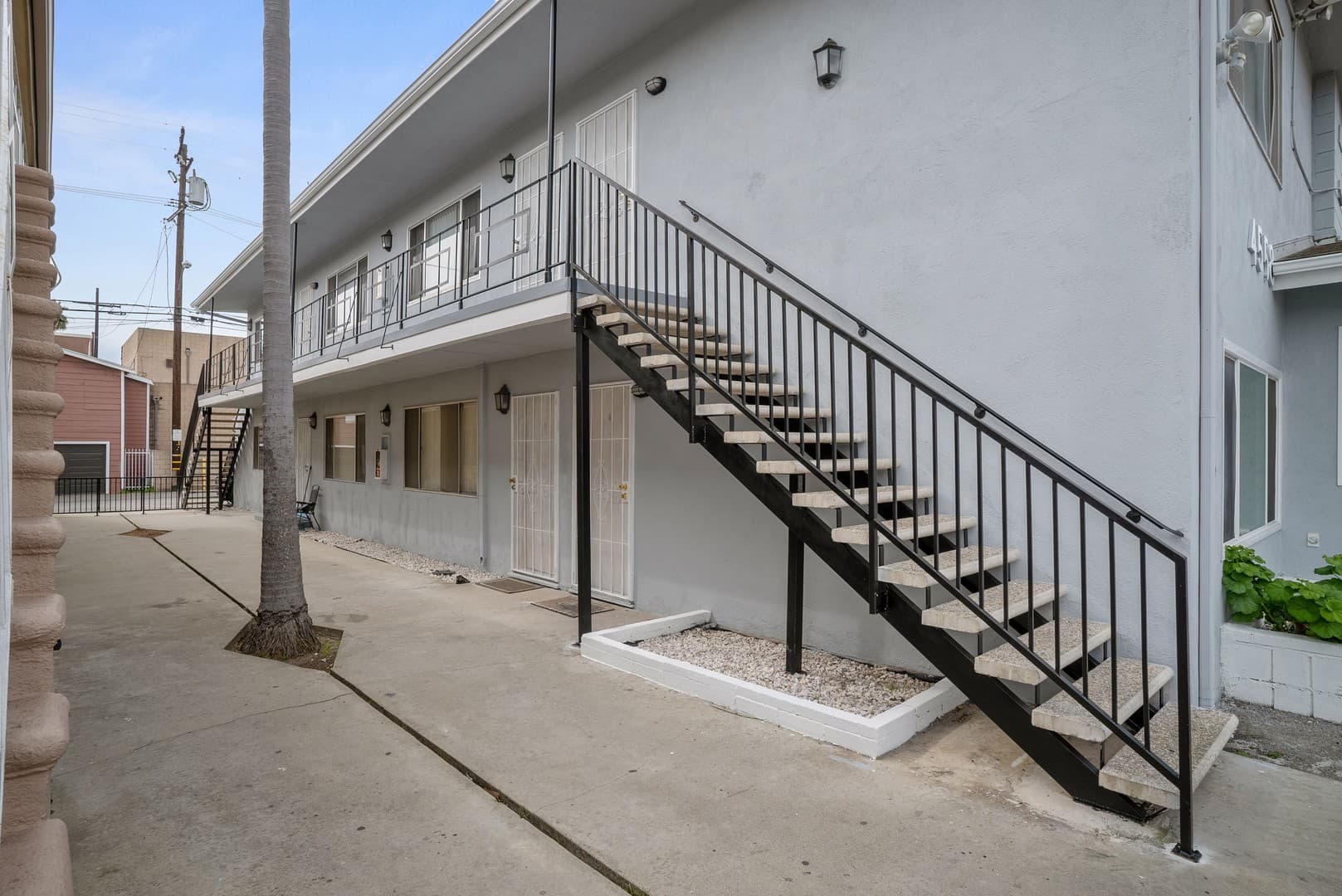 Lawndale Apartment: 4558 W 173rd Street