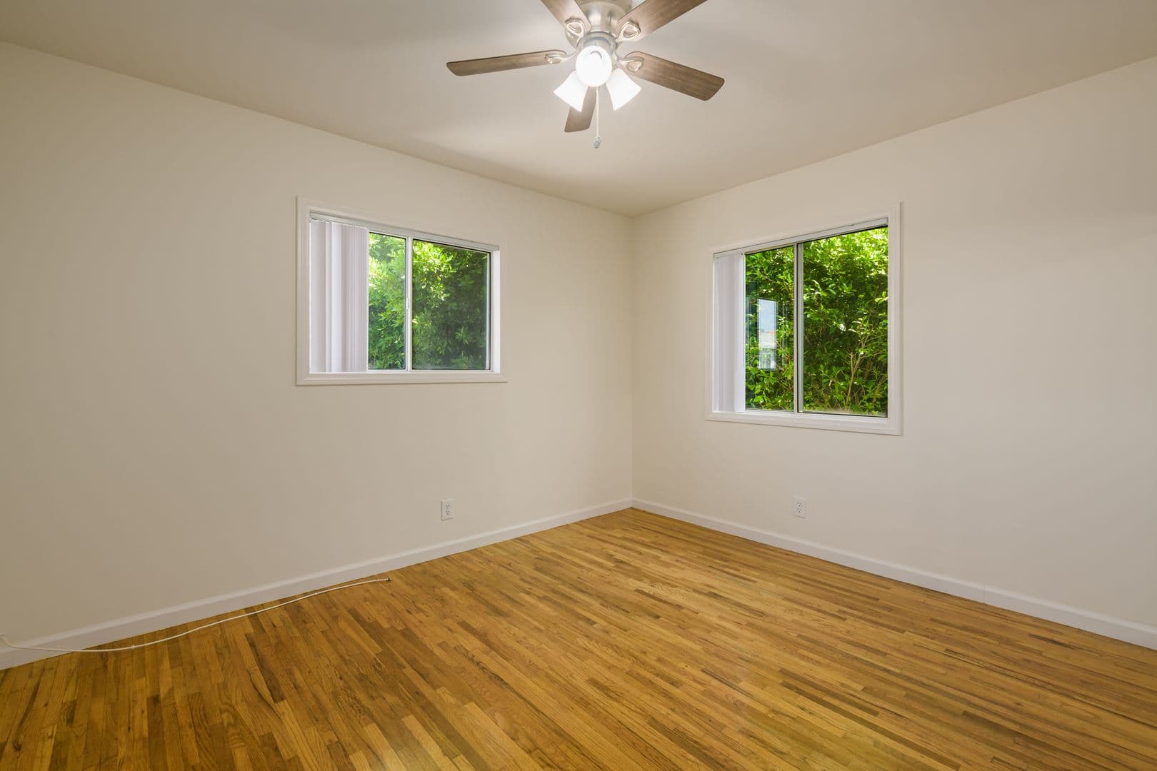 Los Angeles Apartment: 6153, 6159 & 6165 Coldwater Canyon Ave