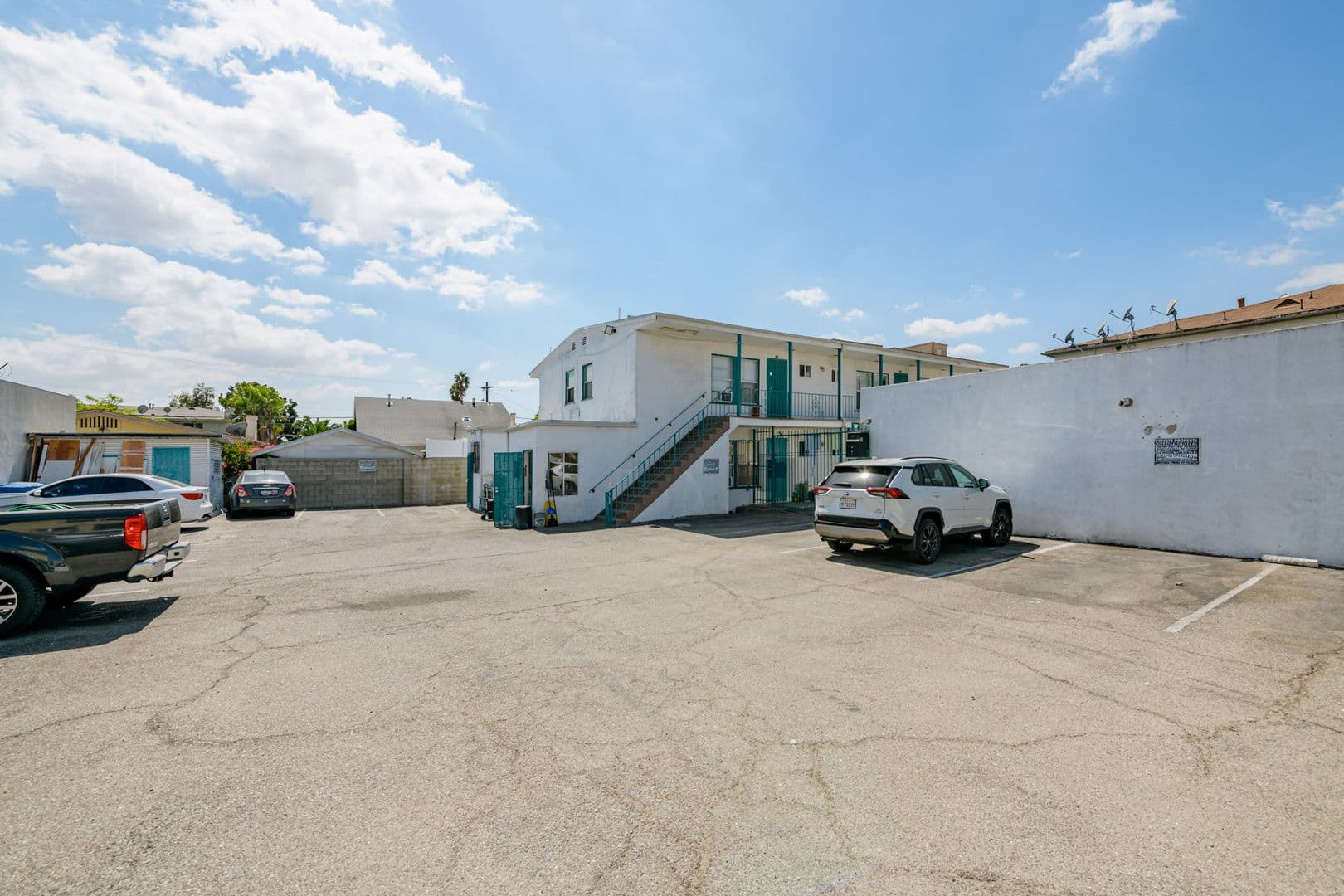 Los Angeles Apartment: 1210 N Berendo Street