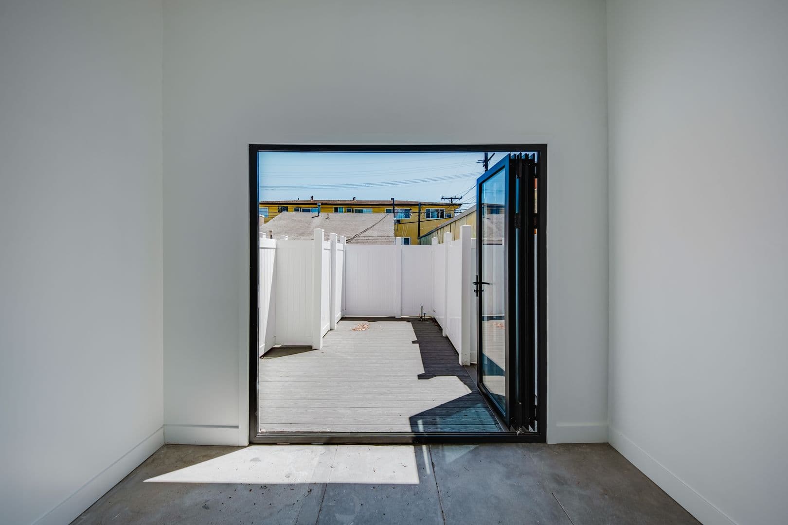 West Hollywood Apartment: 7764, 7766 & 7766 1/2 Santa Monica Blvd