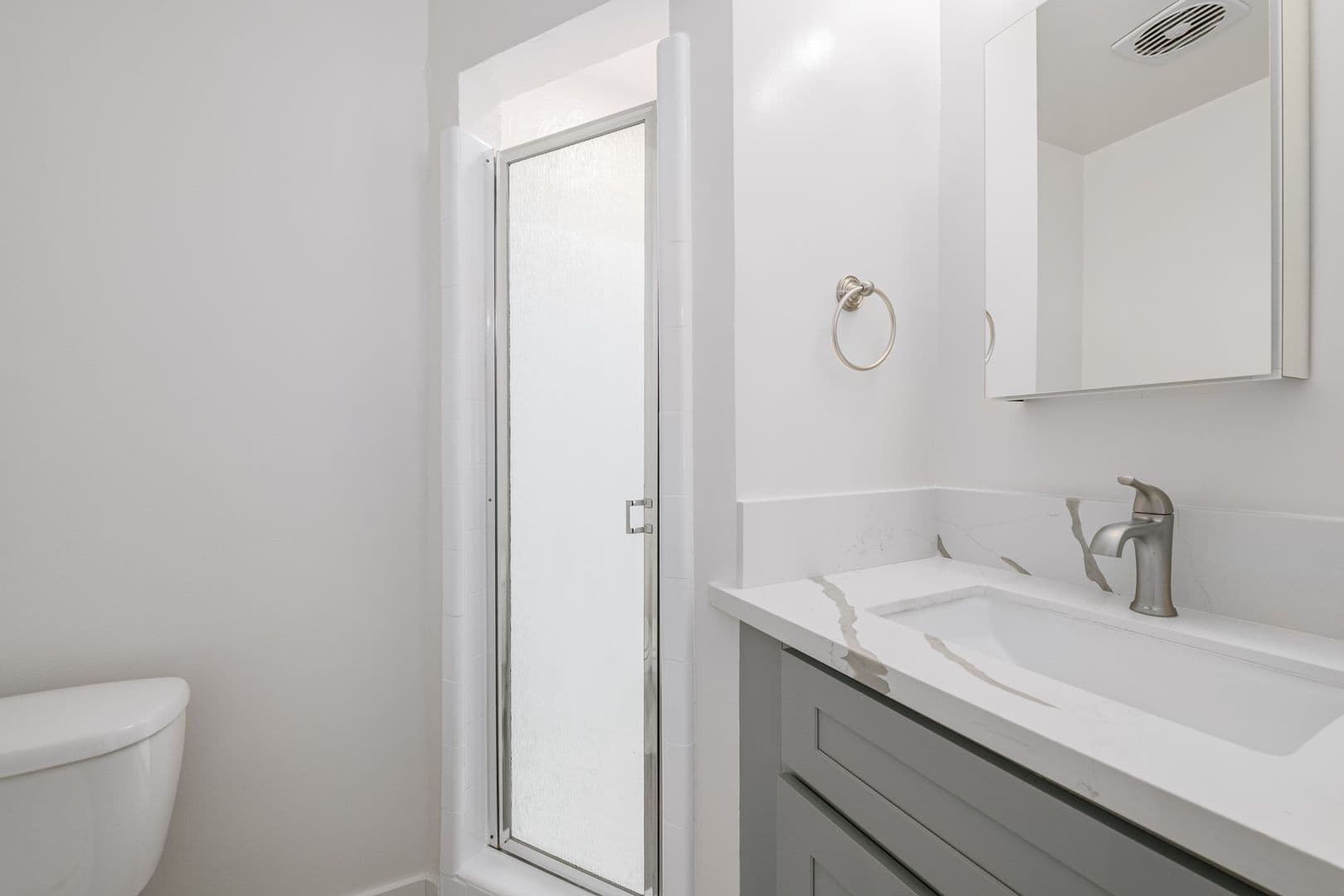 Los Angeles Apartment: 1339 S Ogden Dr