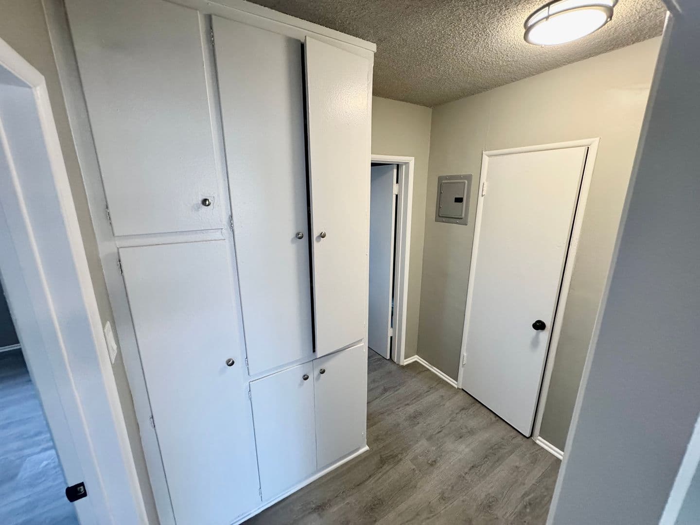 Los Angeles Apartment: 4046-4052 Coco Ave