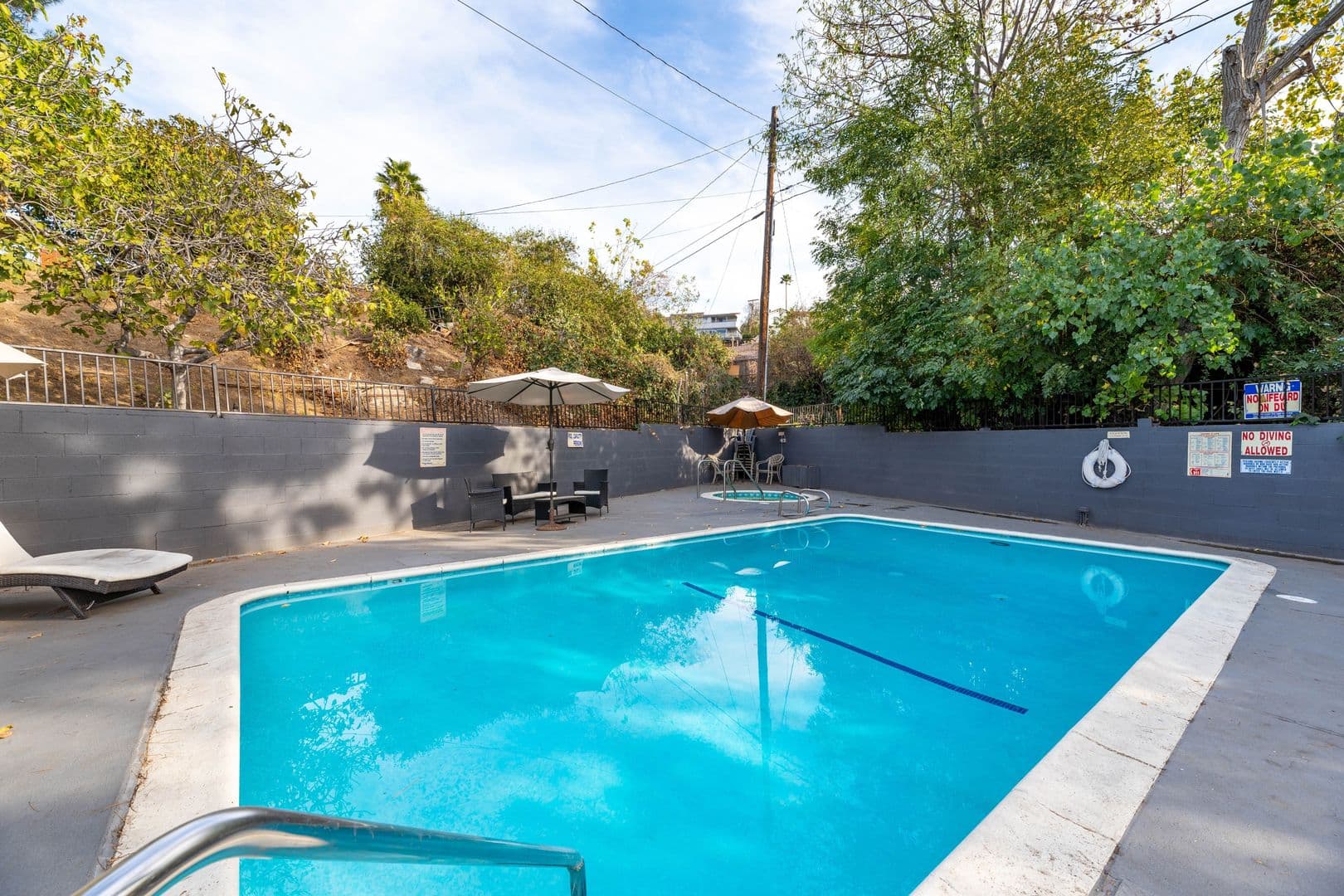 Los Angeles Apartment: 4124 Eagle Rock Blvd
