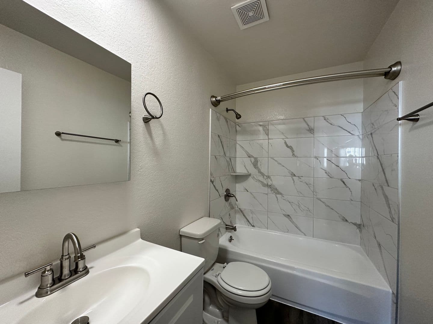 Van Nuys Apartment: 6861 Sepulveda Blvd