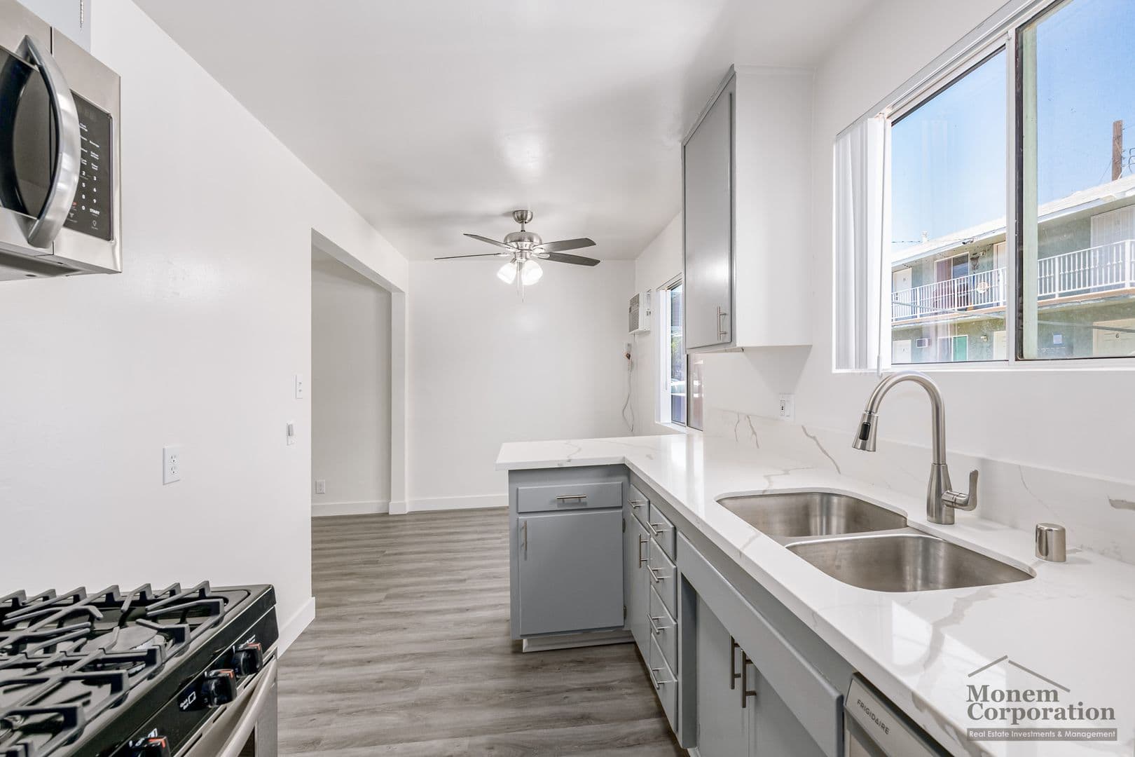 Los Angeles Apartment: 6153, 6159 & 6165 Coldwater Canyon Ave