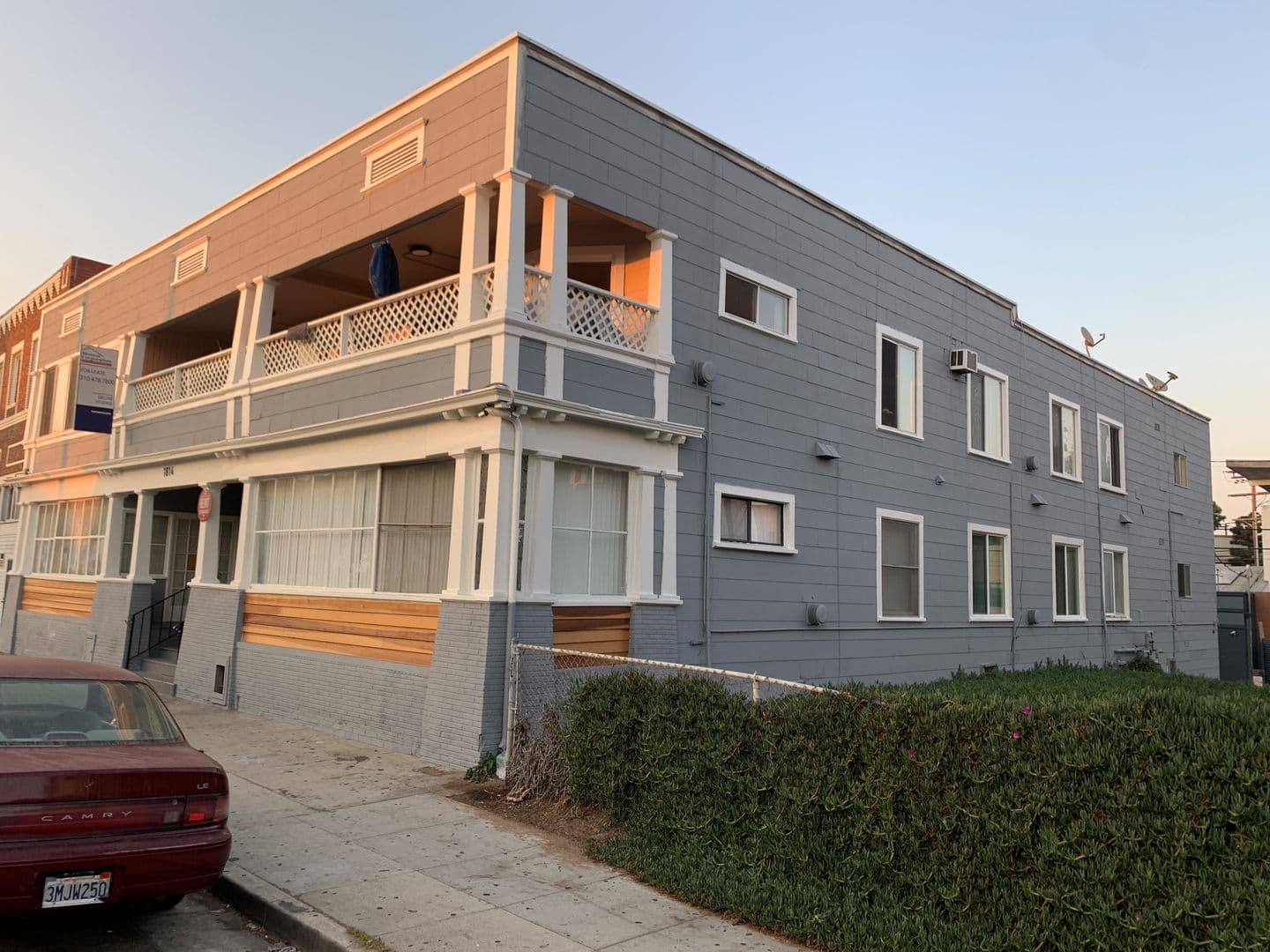 Venice Apartment: 1814 Pacific Ave