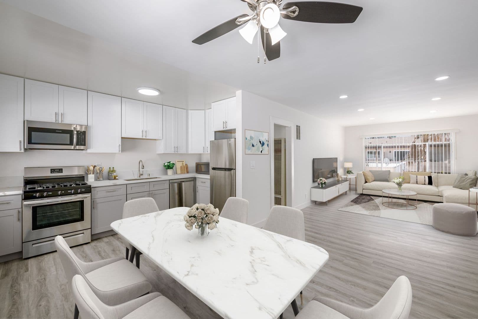 Los Angeles Apartment: 1339 S Ogden Dr