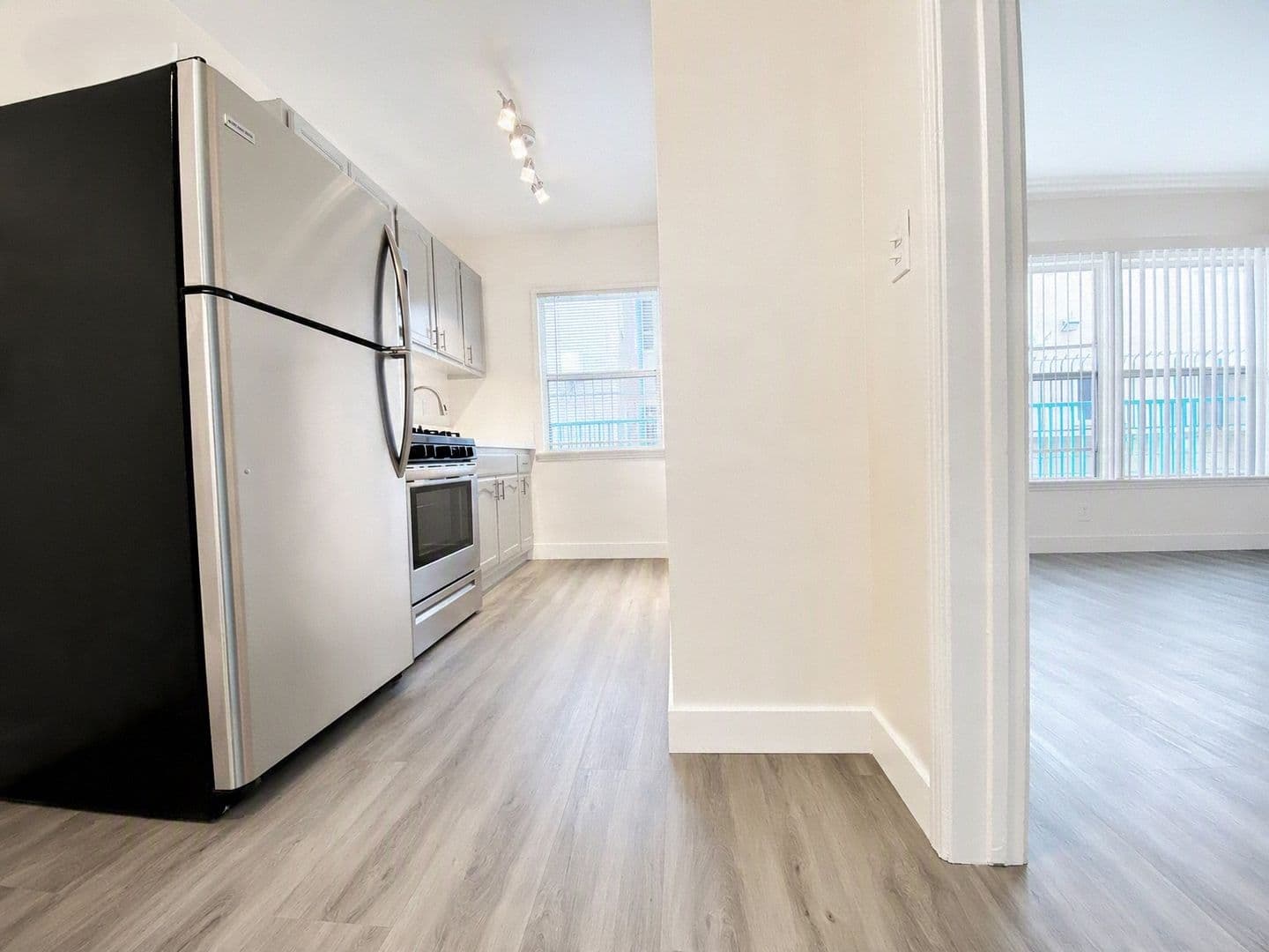 Los Angeles Apartment: 1210 N Berendo Street