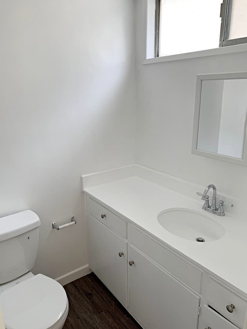 Los Angeles Apartment: 3772 Lockland Drive