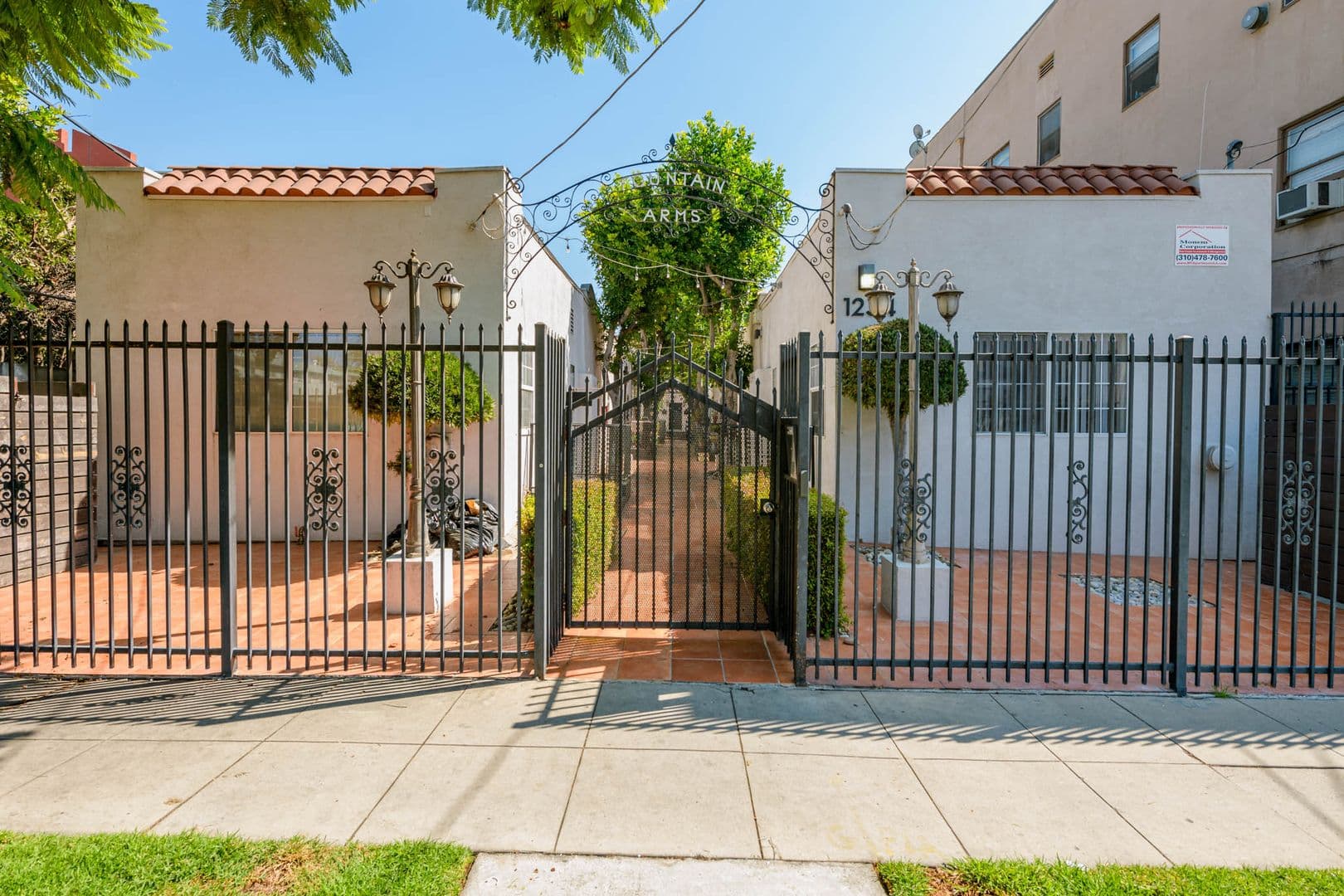 Los Angeles Apartment: 1234 N Berendo St
