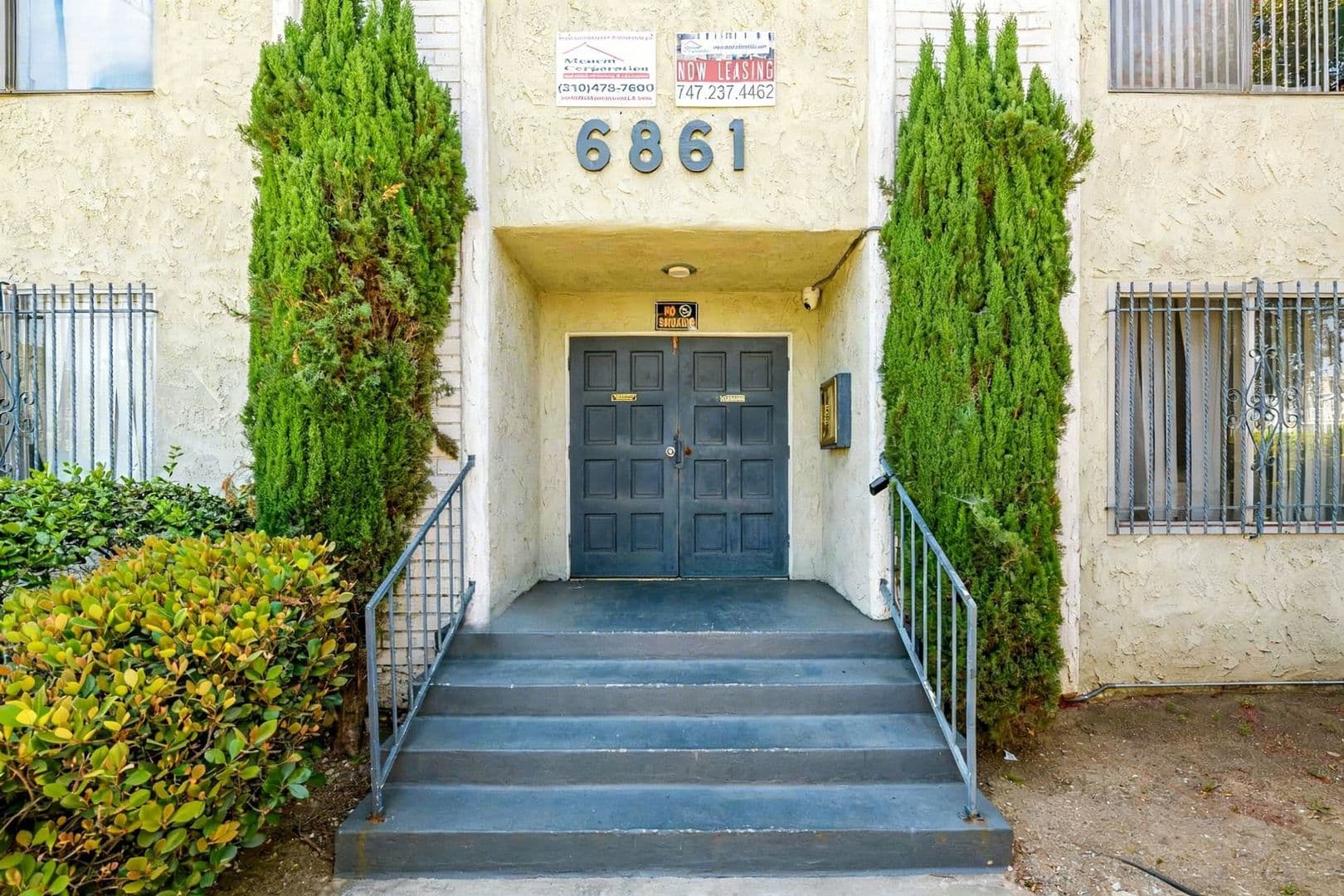 Van Nuys Apartment: 6861 Sepulveda Blvd