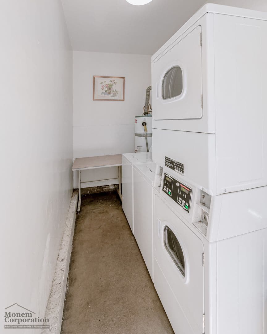 Los Angeles Apartment: 6153, 6159 & 6165 Coldwater Canyon Ave