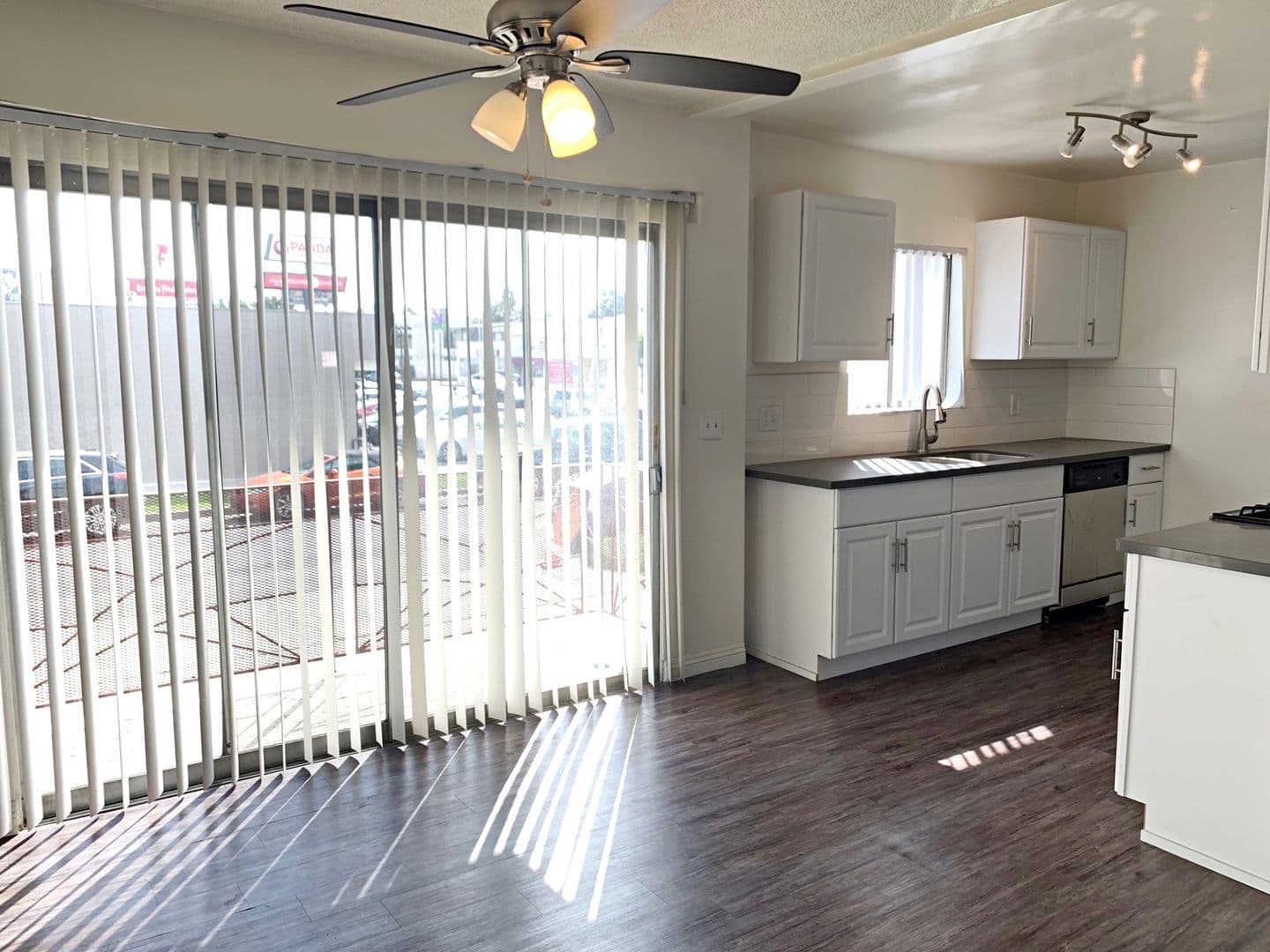 Los Angeles Apartment: 6125 Horner Street