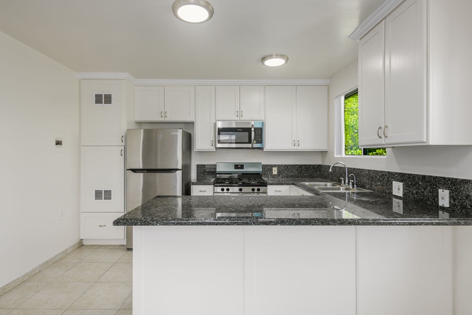 Los Angeles Apartment: 6153, 6159 & 6165 Coldwater Canyon Ave