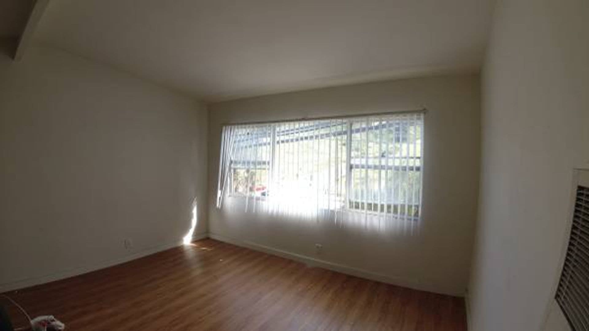 Los Angeles Apartment: 4215 Don Tomaso Dr