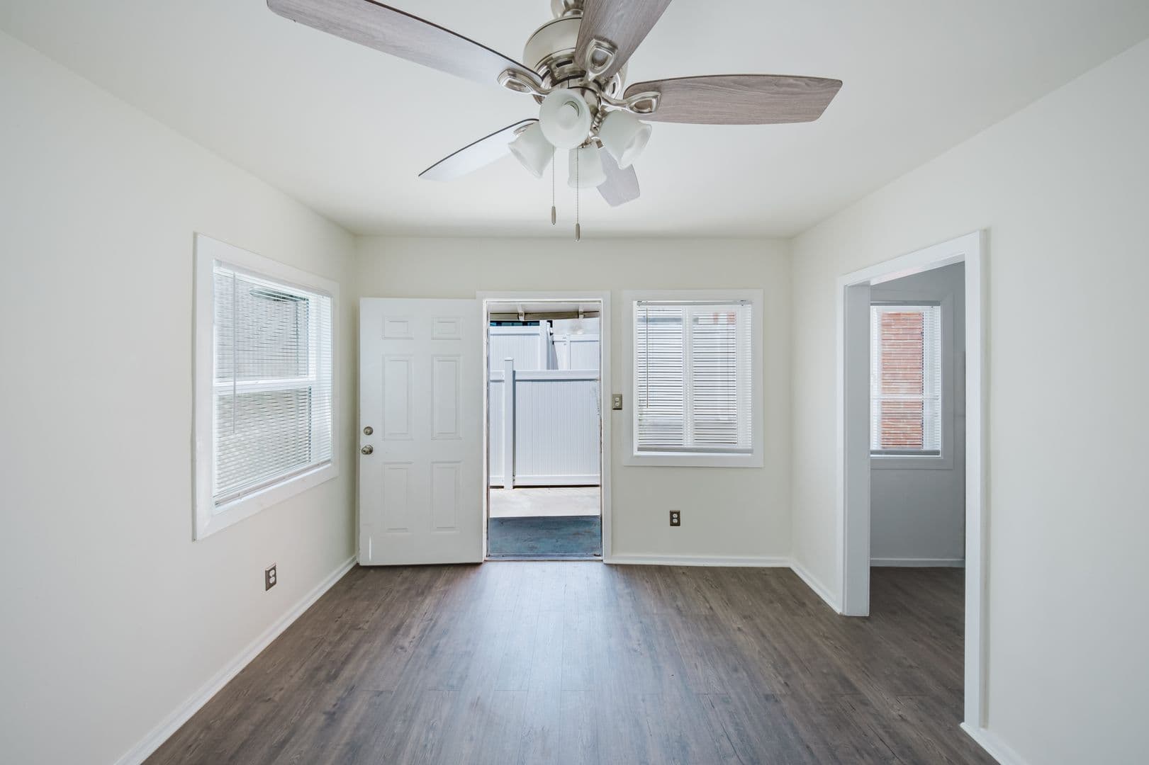 West Hollywood Apartment: 7764, 7766 & 7766 1/2 Santa Monica Blvd