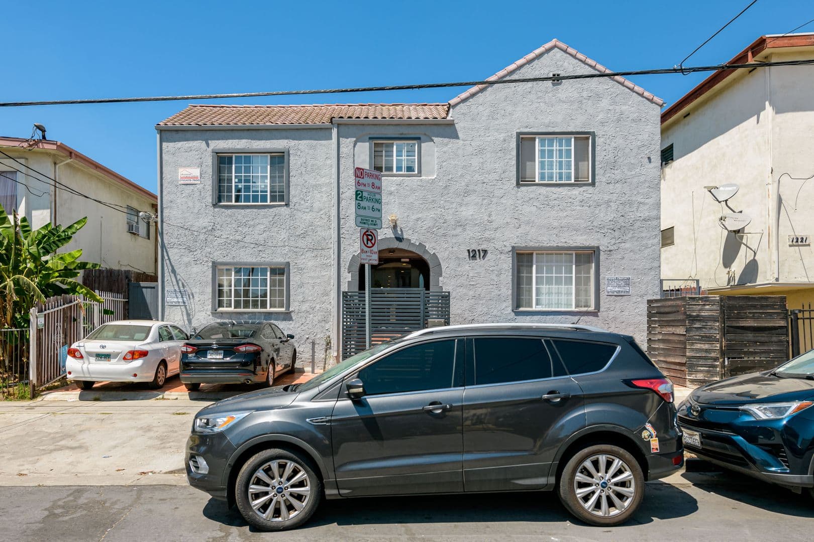 Los Angeles Apartment: 1217 N Berendo St